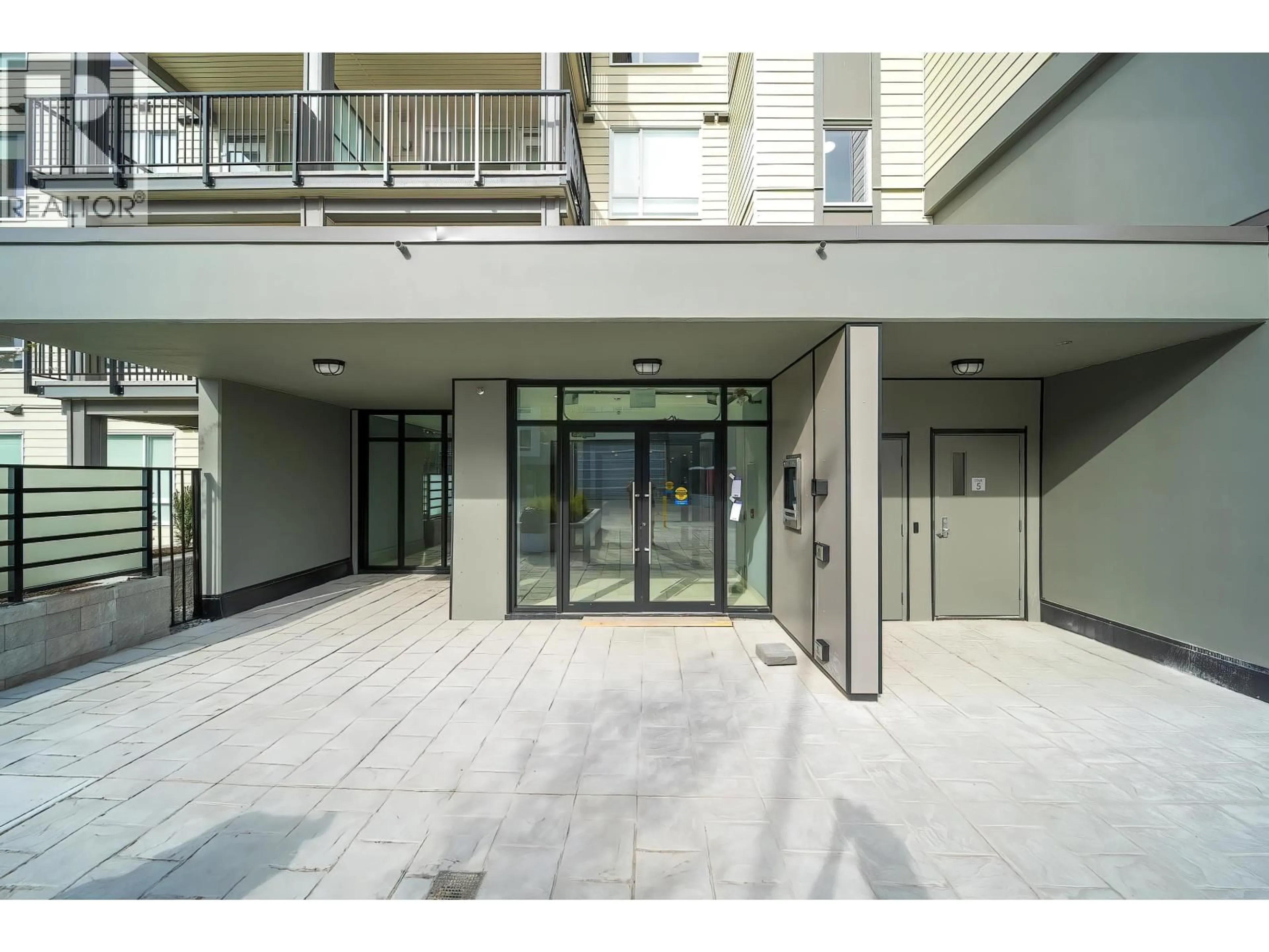 Indoor foyer for 303 - 23200 GILLEY ROAD, Richmond British Columbia V6V0C7