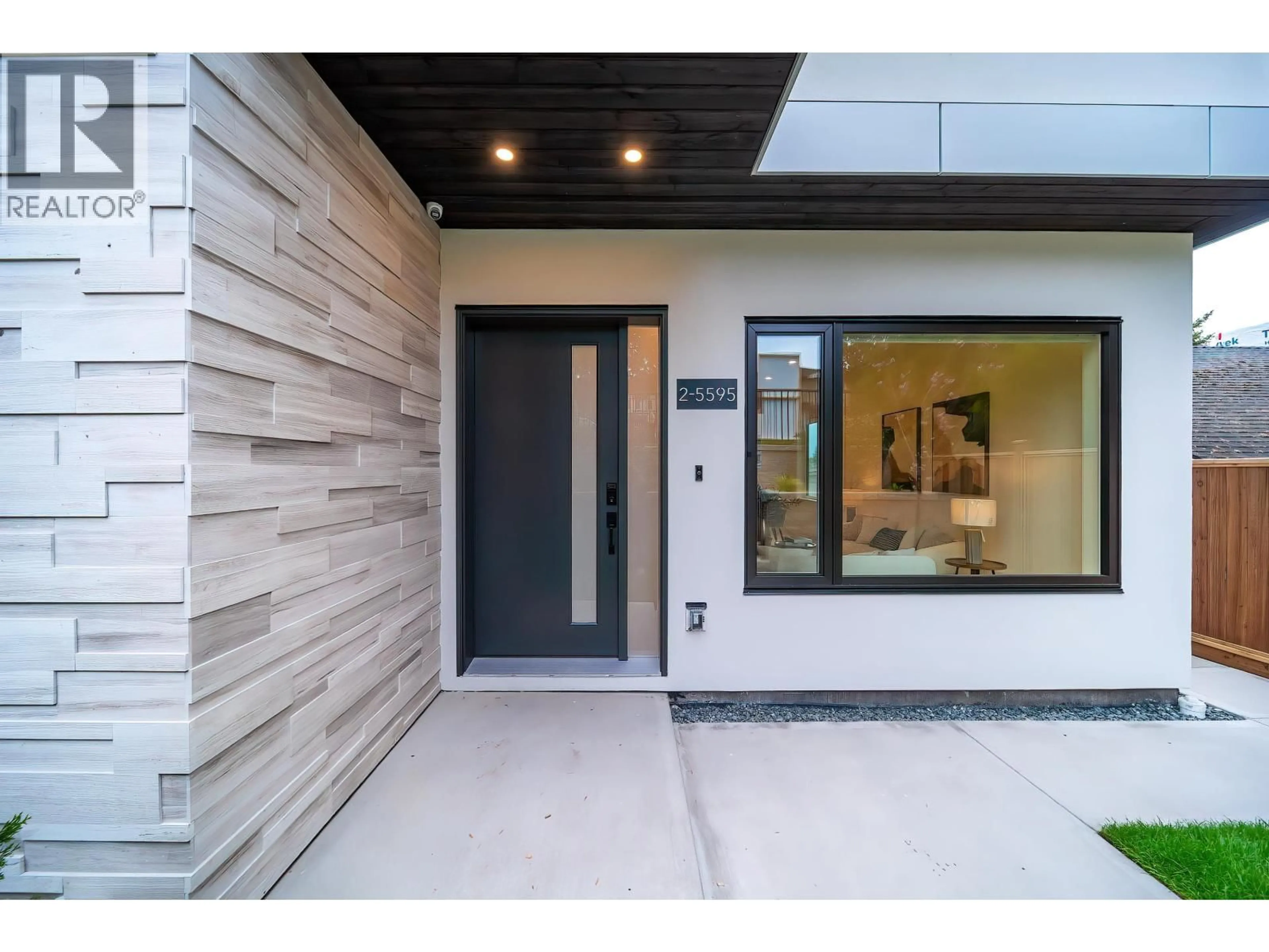 Indoor entryway for 2 - 5595 FLEMING STREET, Vancouver British Columbia V5P3G1