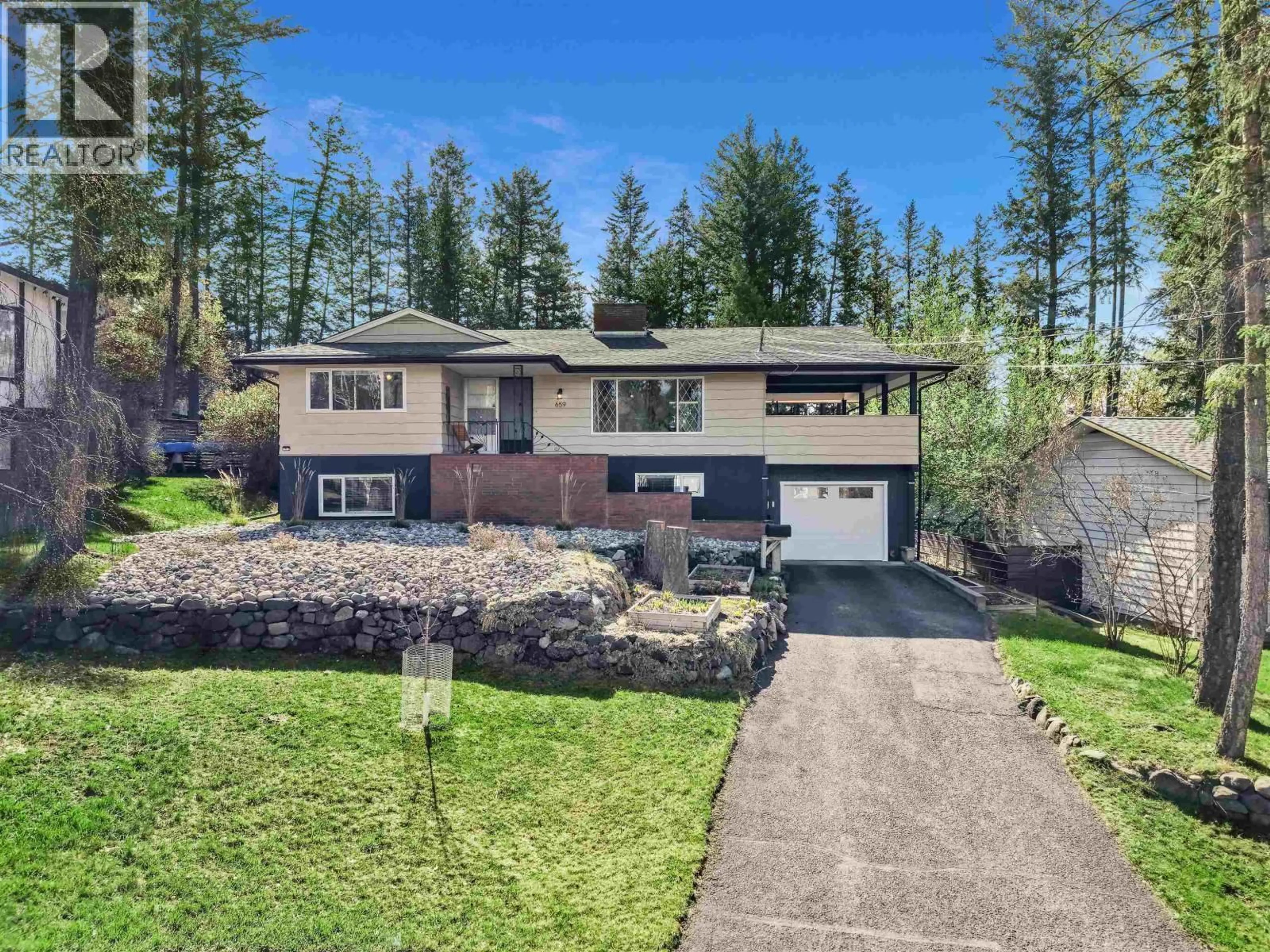 A pic from outside/outdoor area/front of a property/back of a property/a pic from drone, street for 659 BOITANIO PLACE, Williams Lake British Columbia V2G1W1