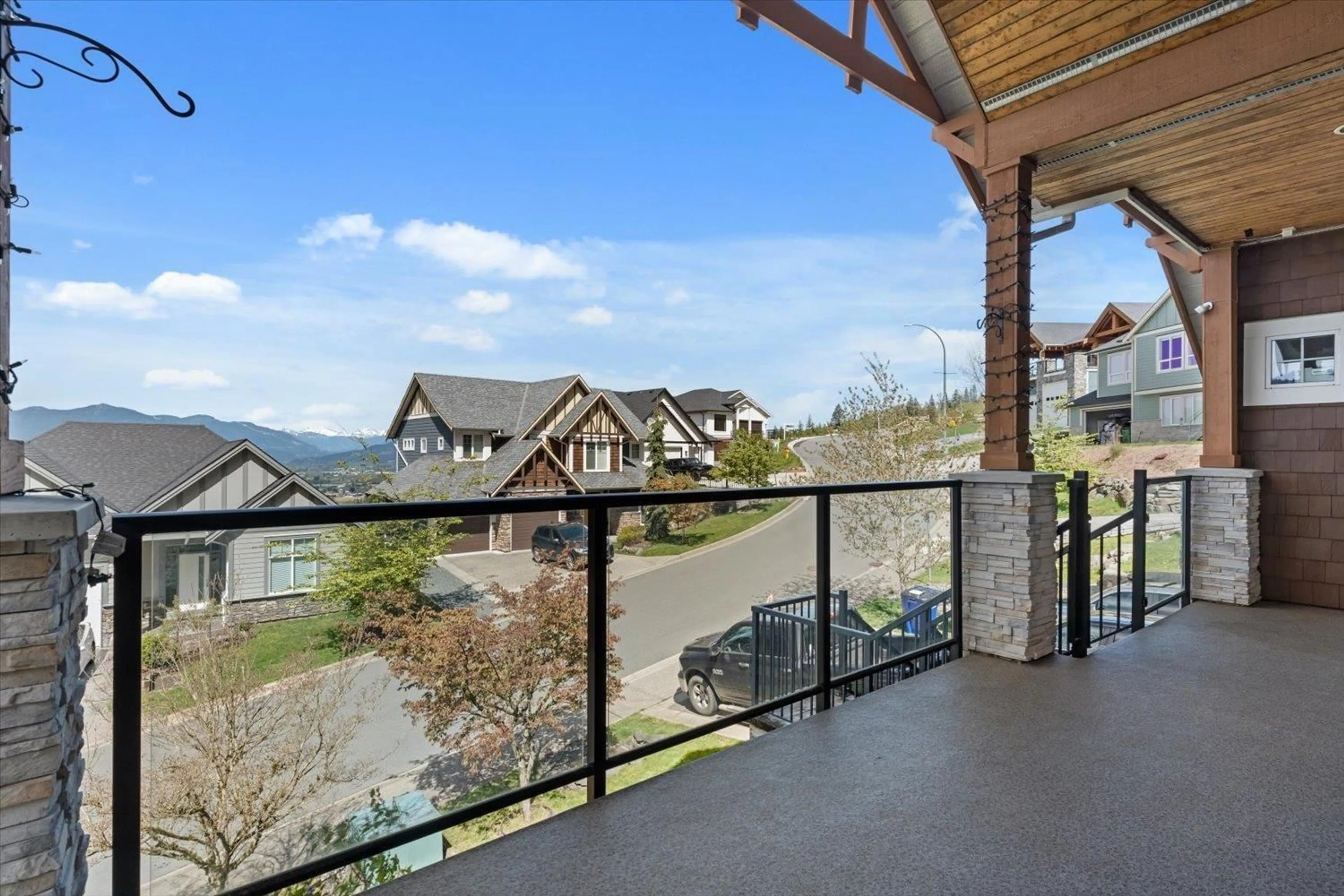Patio, mountain view for 50460 KINGSTON DRIVE, Chilliwack British Columbia V4Z0C2