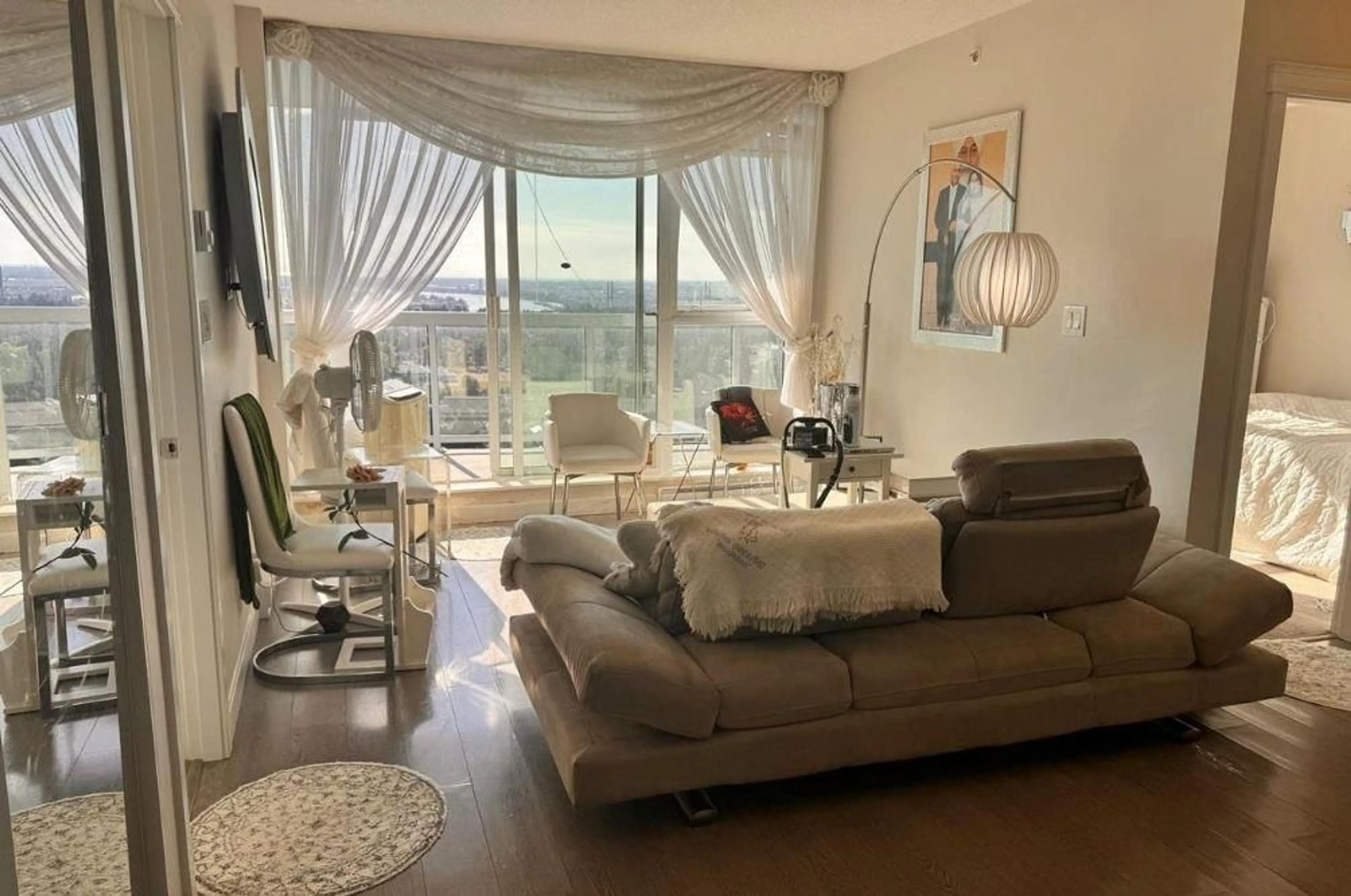 Living room with furniture, unknown for 3401 - 11967 80 AVENUE, Delta British Columbia V4C0E2