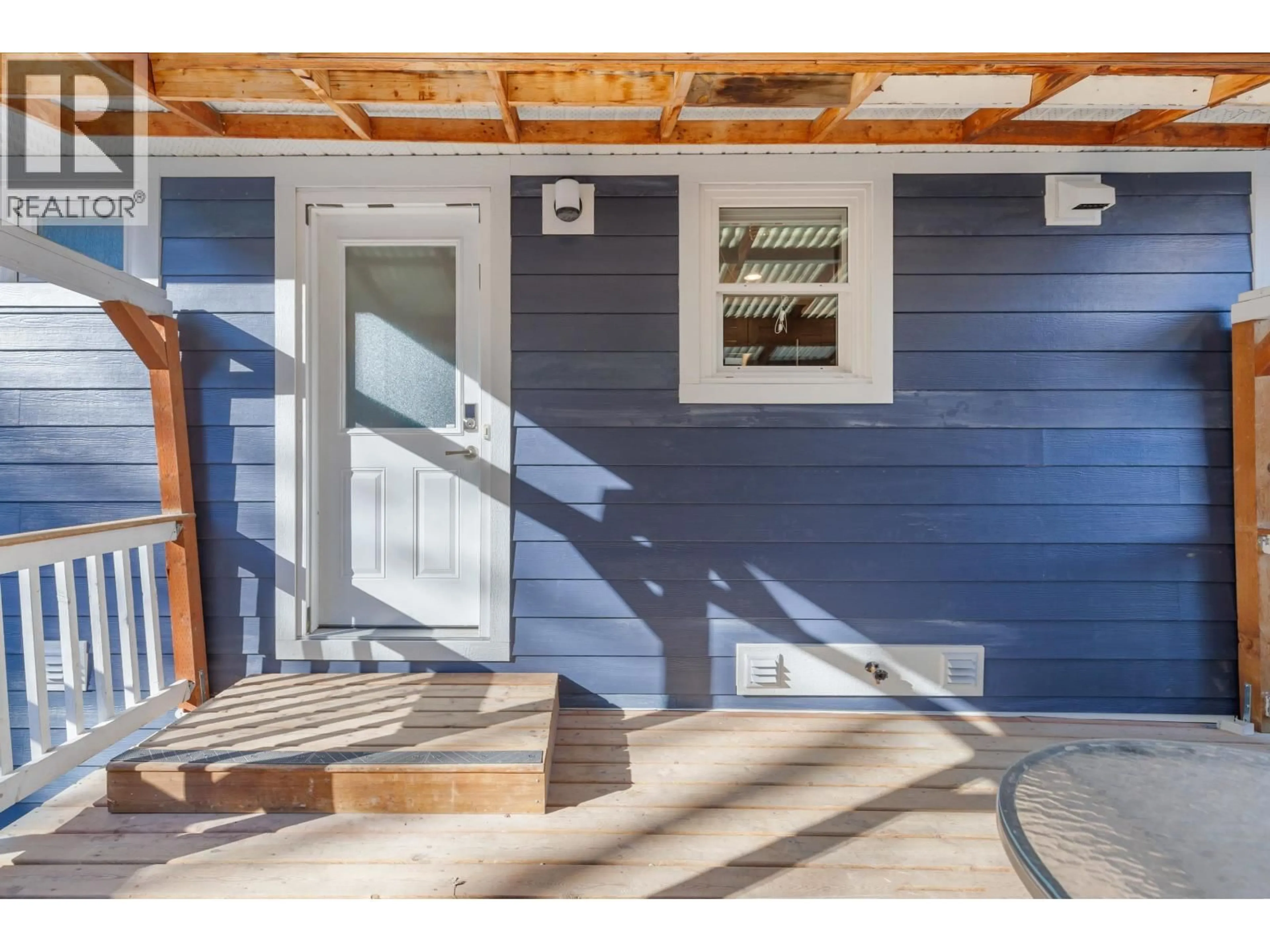 Indoor entryway for 7837 PIEDMONT CRESCENT, Prince George British Columbia V2K3K8