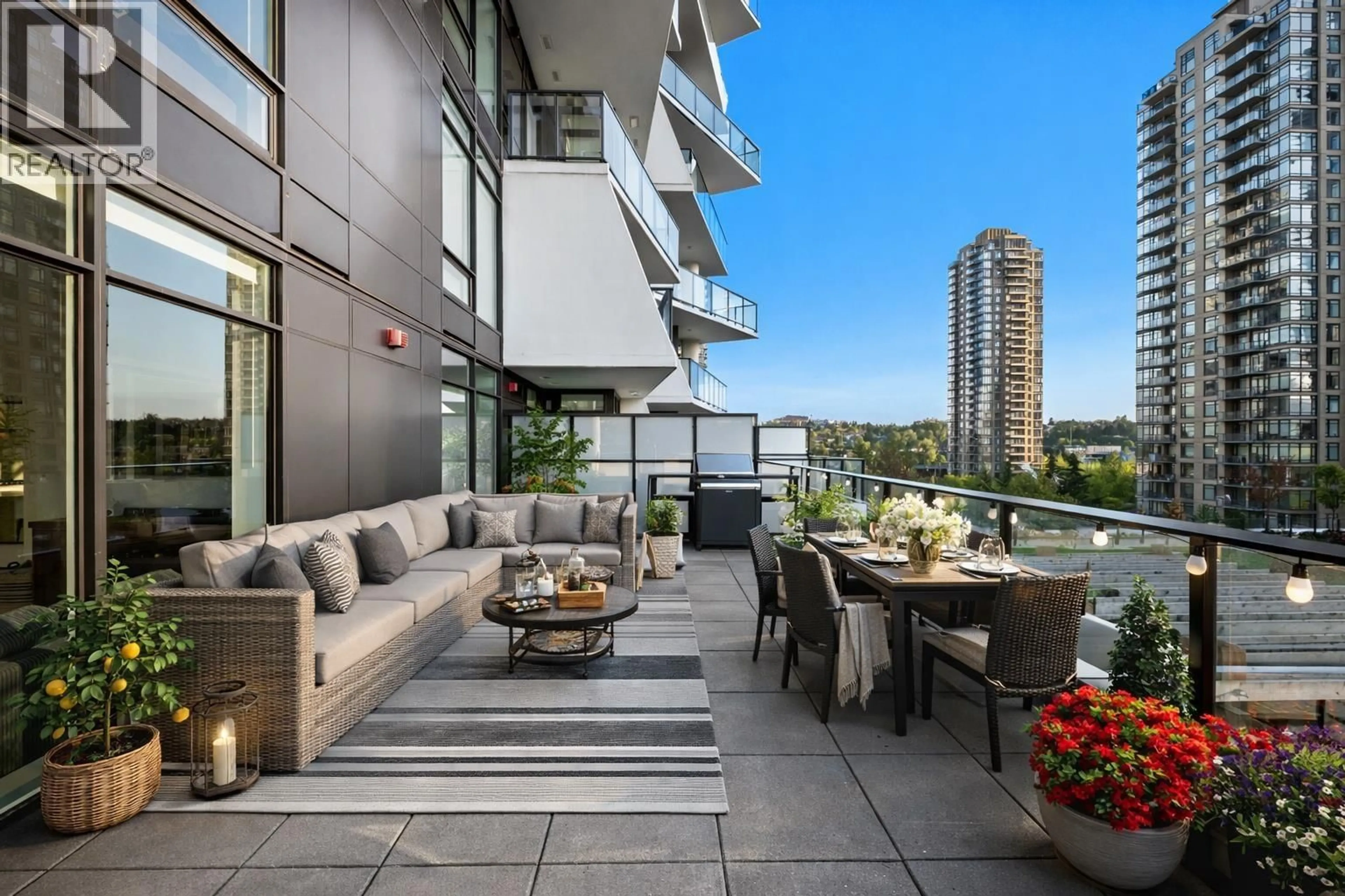 Patio, water/lake/river/ocean view for 504 - 2181 MADISON AVENUE, Burnaby British Columbia V5C0N4