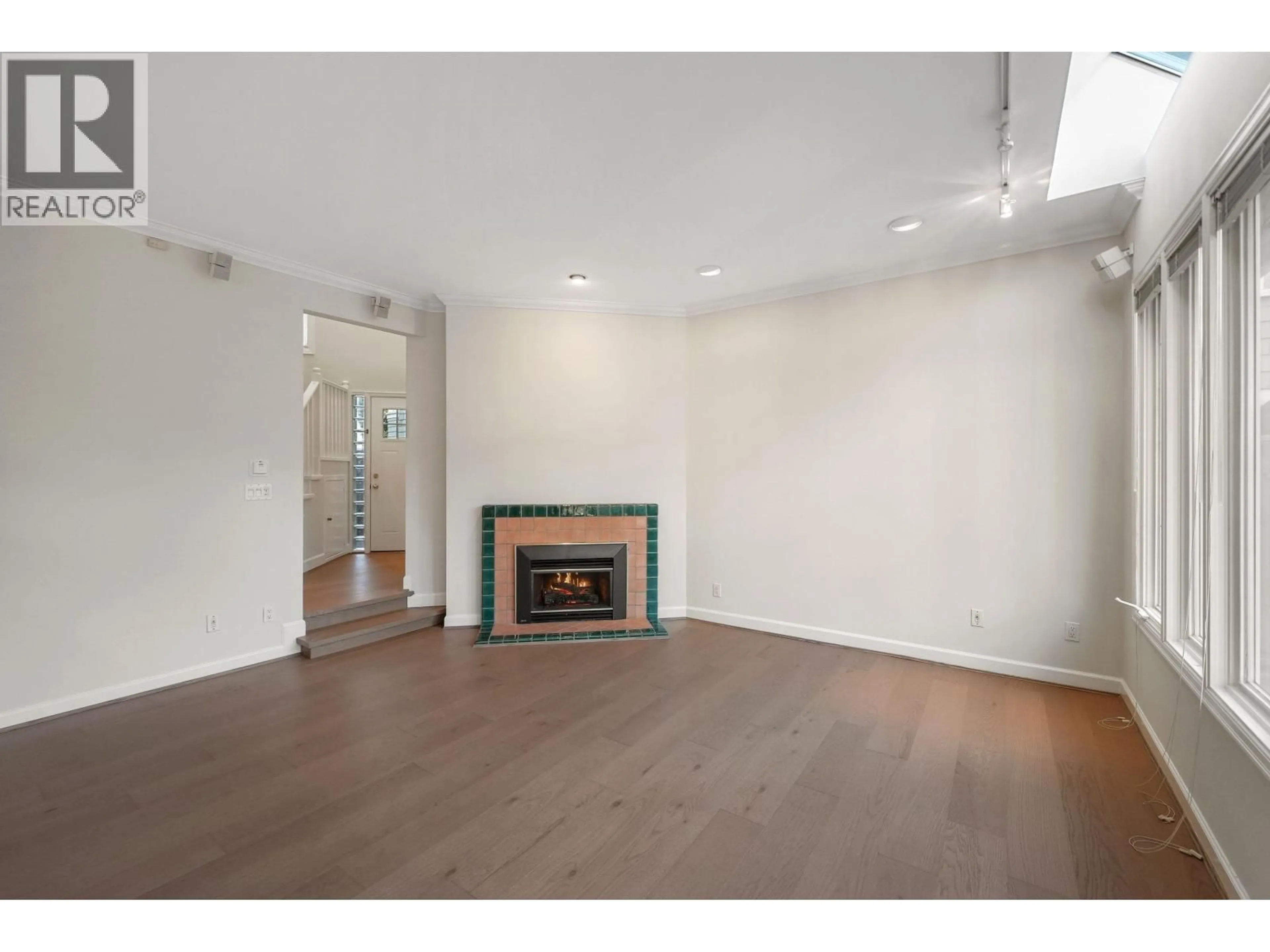 A pic of a room for 3174 3RD AVENUE, Vancouver British Columbia V6K1N3