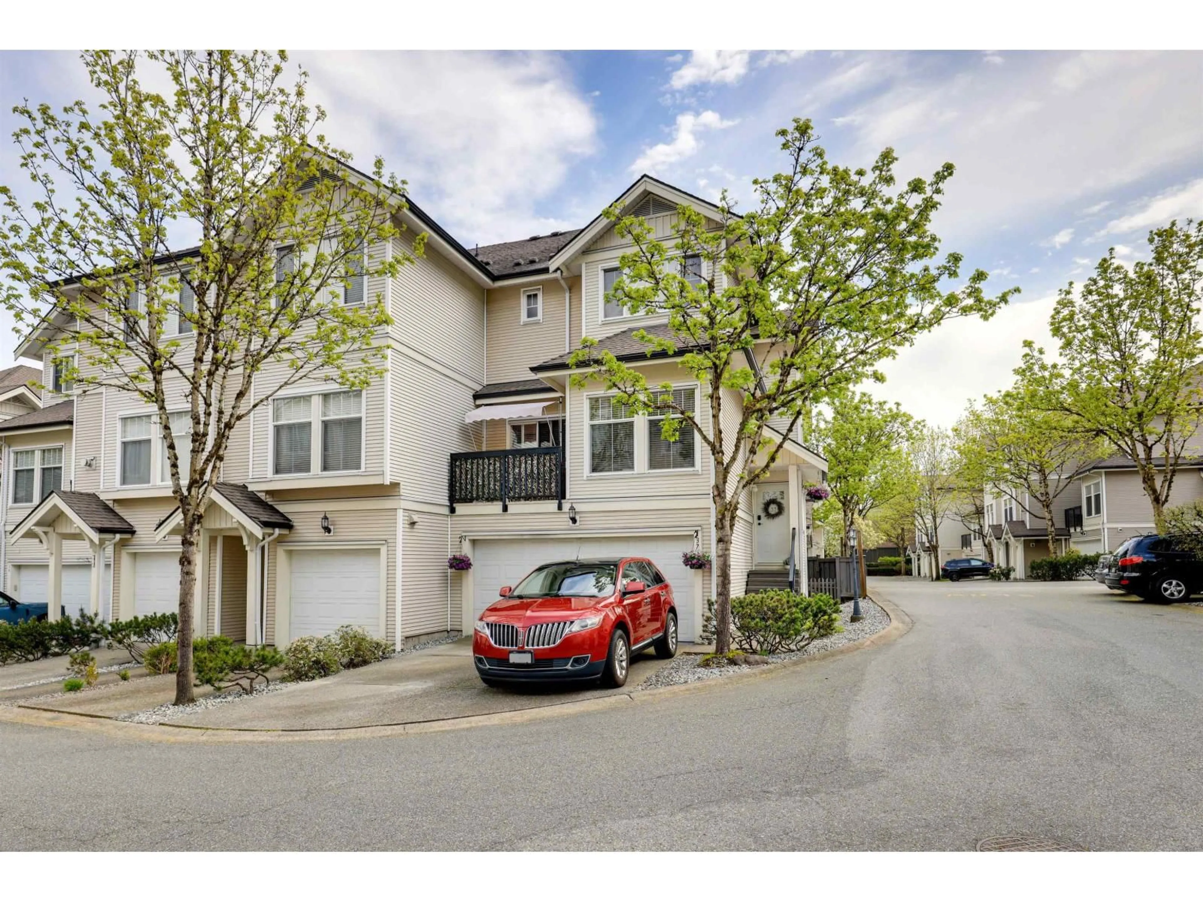 Unknown for 37 - 21535 88 AVENUE, Langley British Columbia V1M4E5