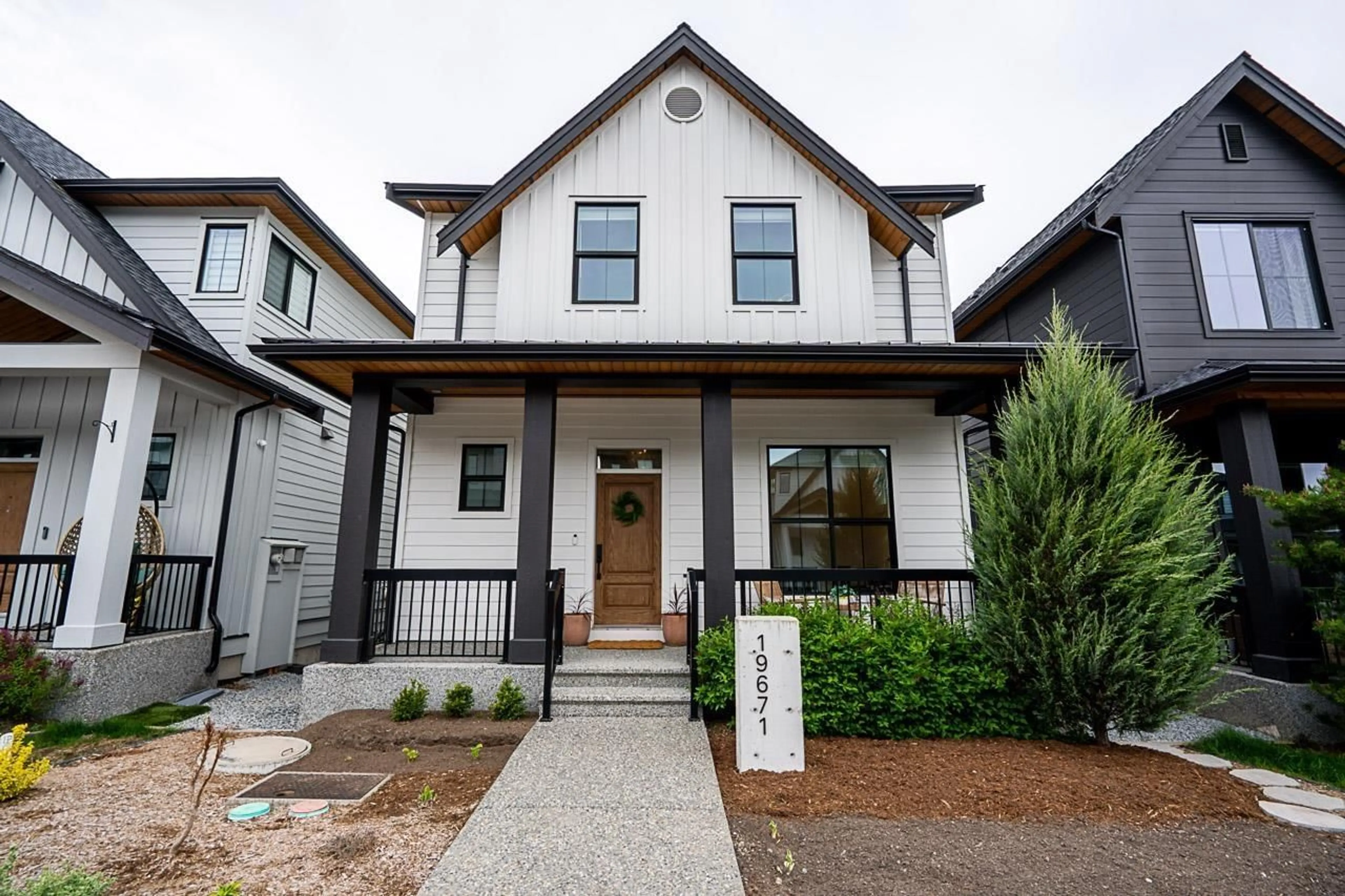 Home with brick exterior material, street for 19671 76A AVENUE, Langley British Columbia V2Y3V3