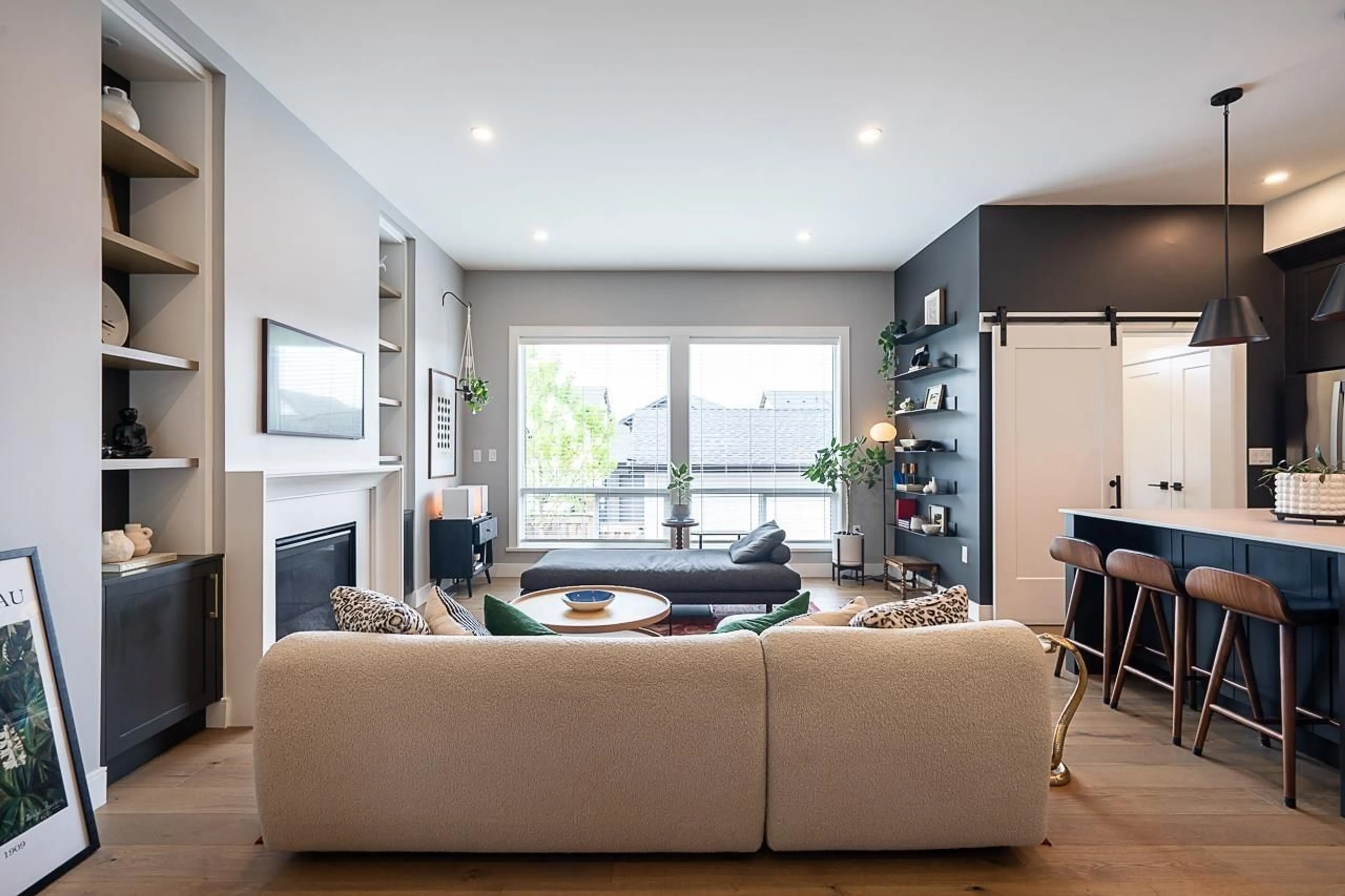 Living room with furniture, unknown for 19671 76A AVENUE, Langley British Columbia V2Y3V3