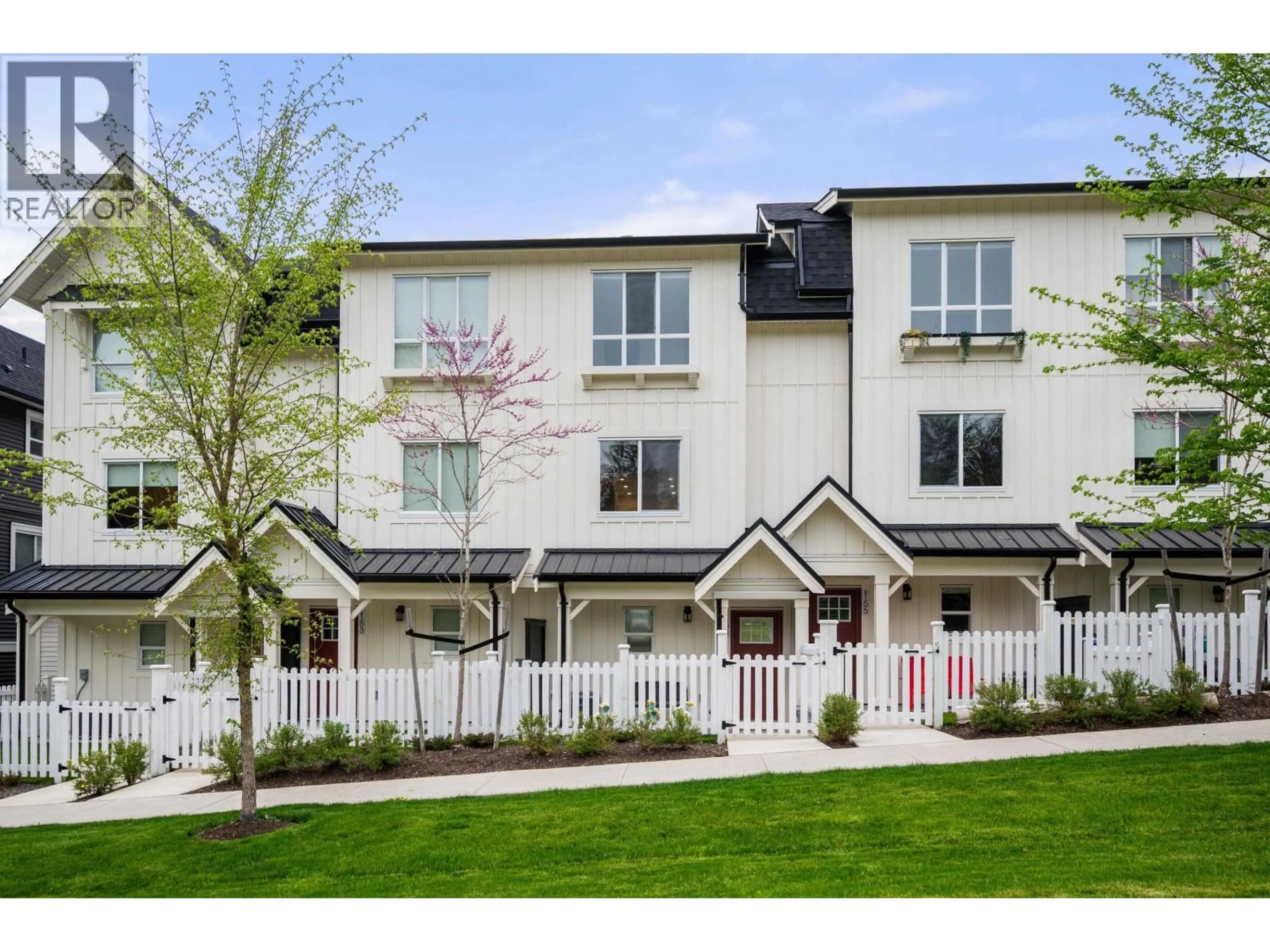 Home with vinyl exterior material, street for 154 - 24951 112 STREET, Maple Ridge British Columbia V2W1Z6