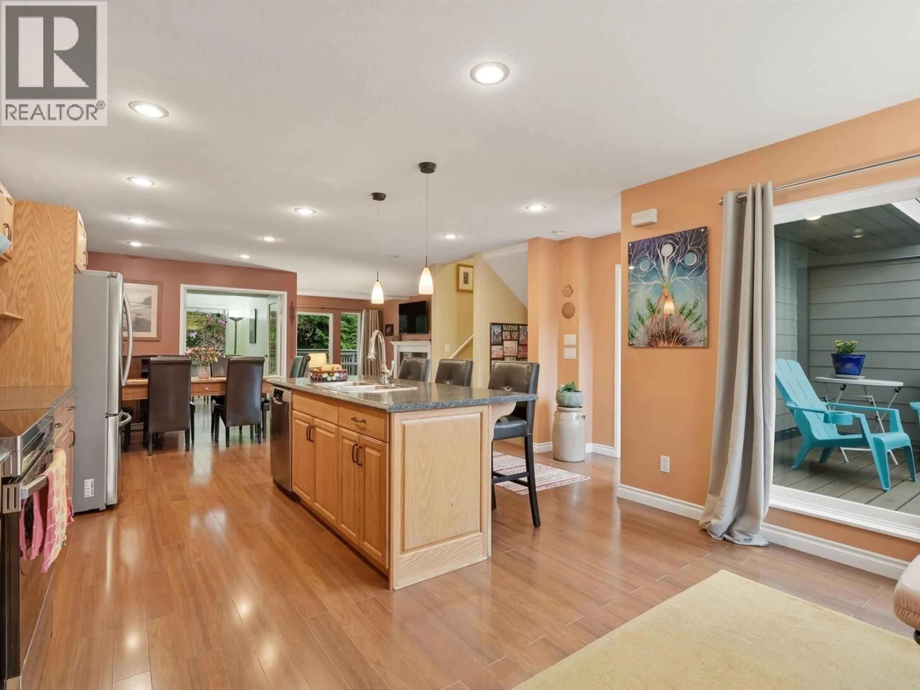 Open concept kitchen, unknown for 9439 SNOWBERRY COURT, Burnaby British Columbia V5A4A6