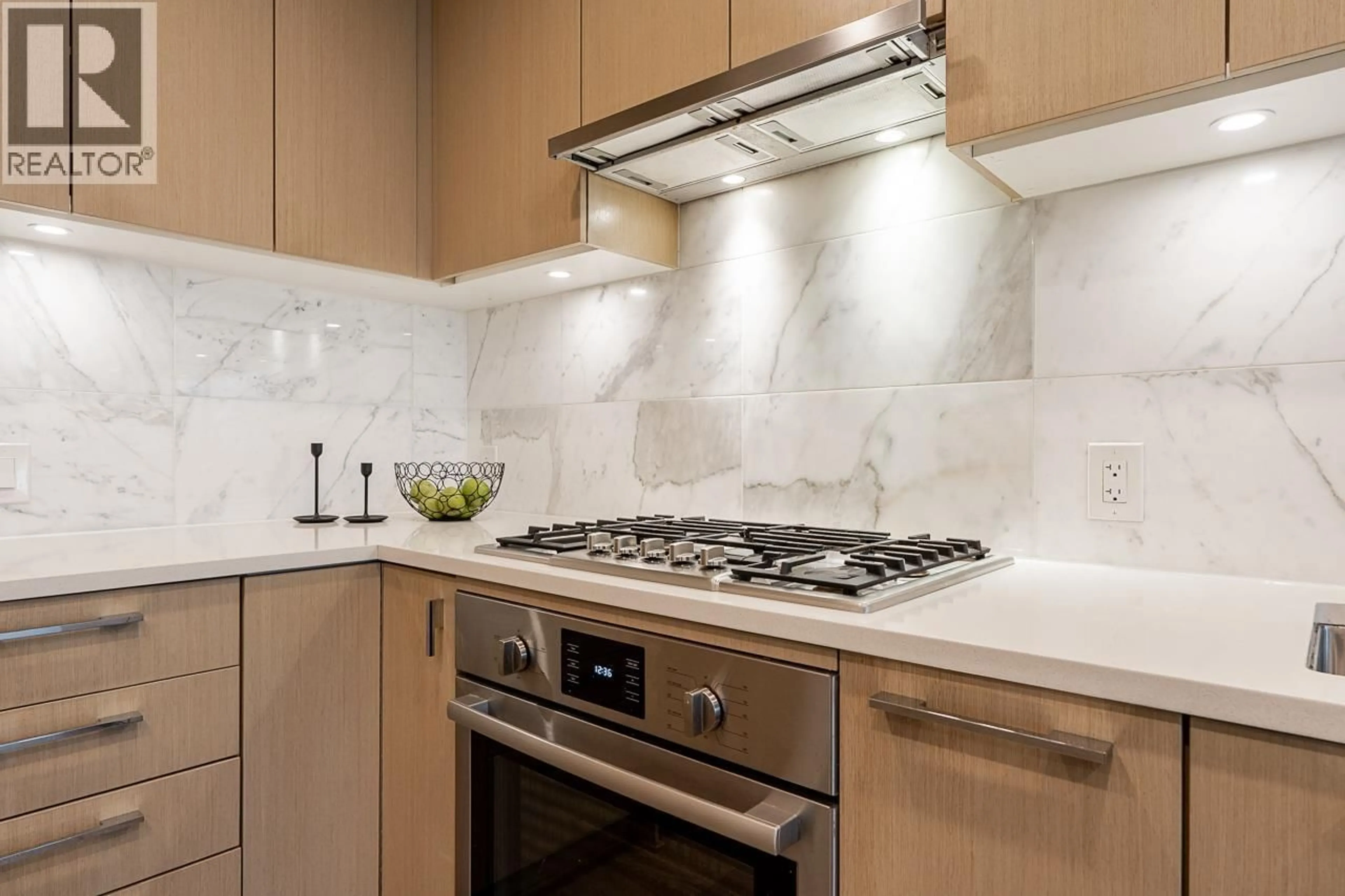 Standard kitchen, unknown for 322 - 3563 ROSS DRIVE, Vancouver British Columbia V6S0L3