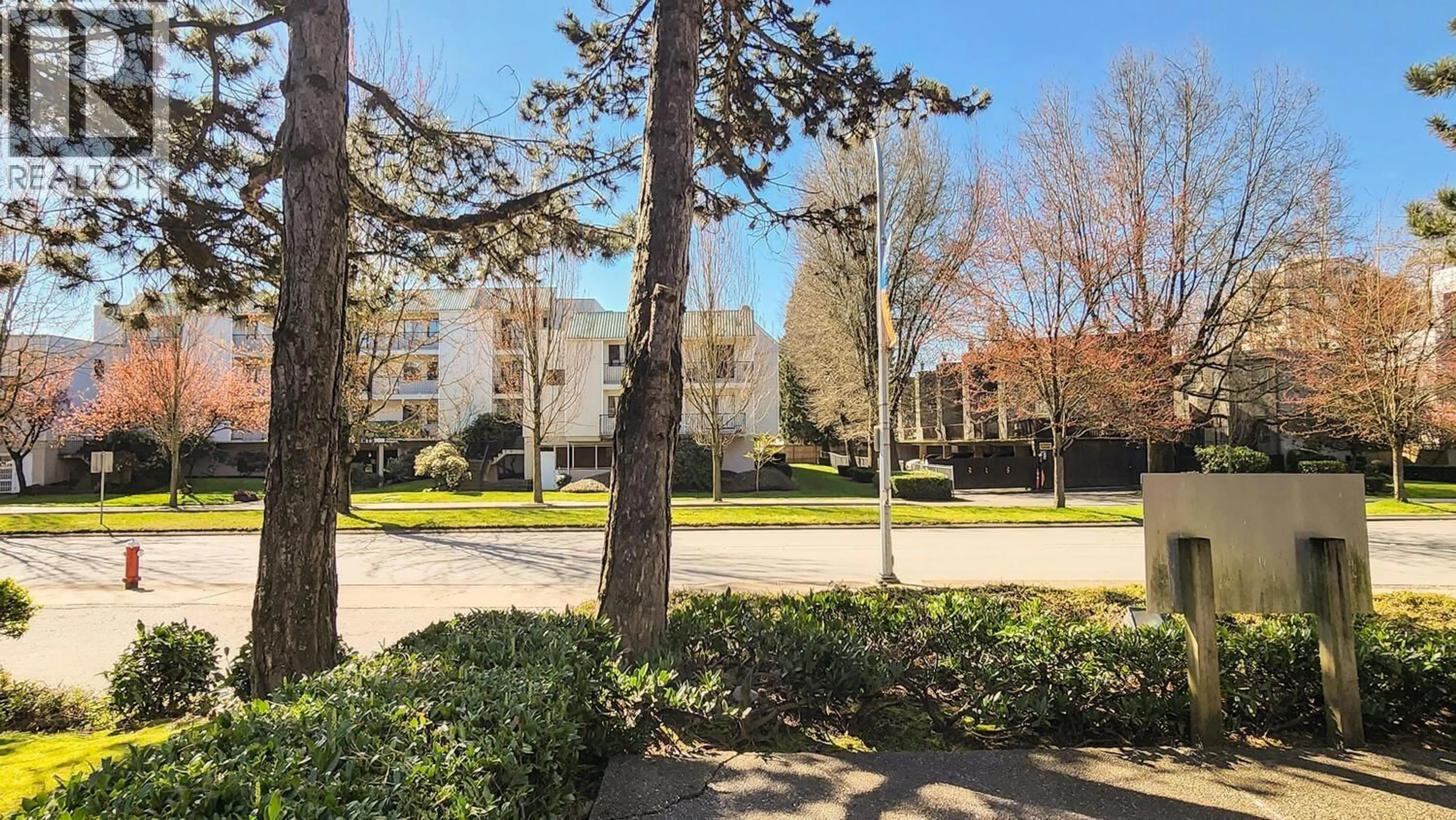 Patio, street for 127 - 8451 WESTMINSTER HIGHWAY, Richmond British Columbia V6X3E4