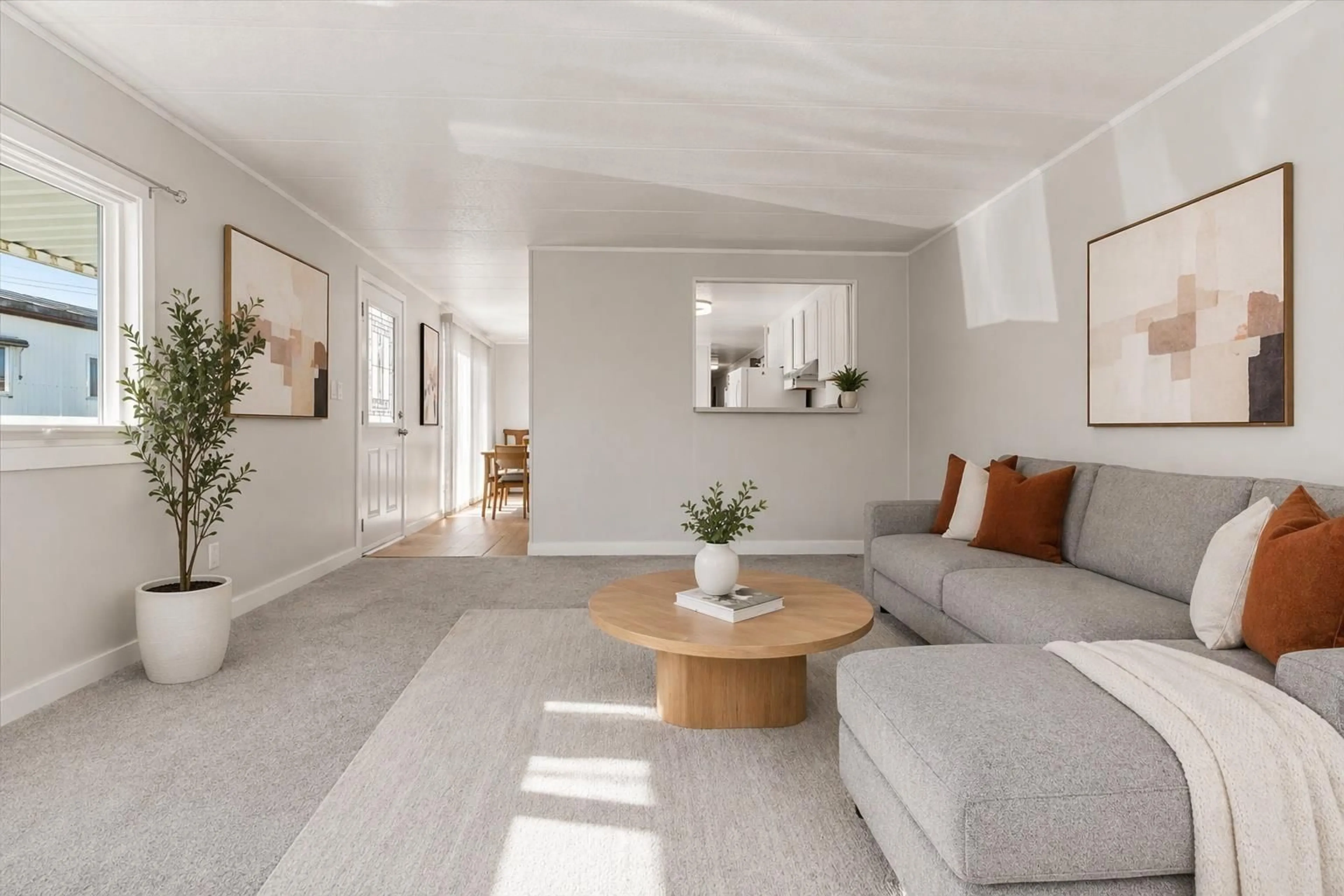 Living room with furniture, unknown for 51 - 2035 MARTENS STREET, Abbotsford British Columbia V2T6M4