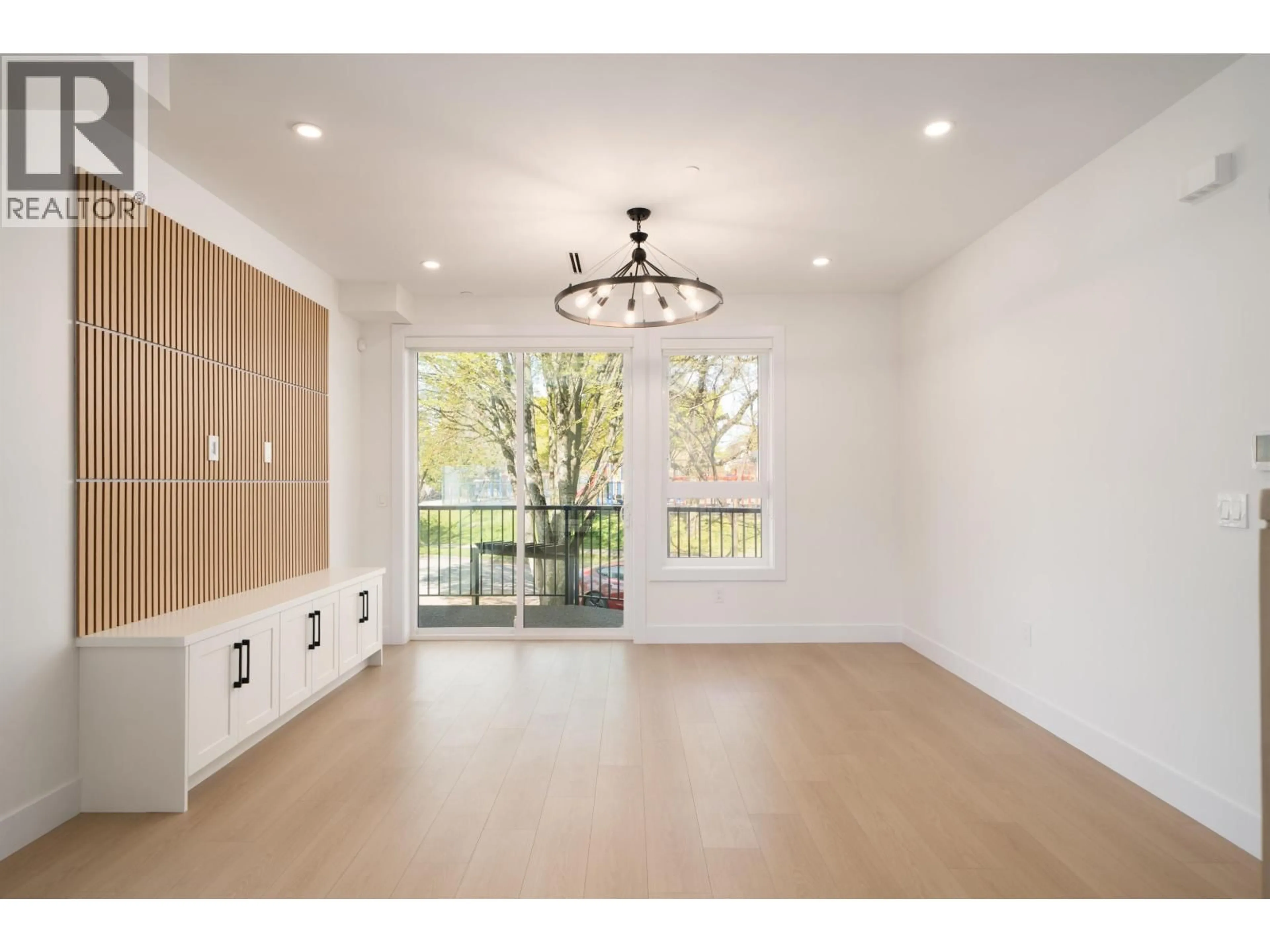 Unknown for 4830 DUCHESS STREET, Vancouver British Columbia V5R3L6