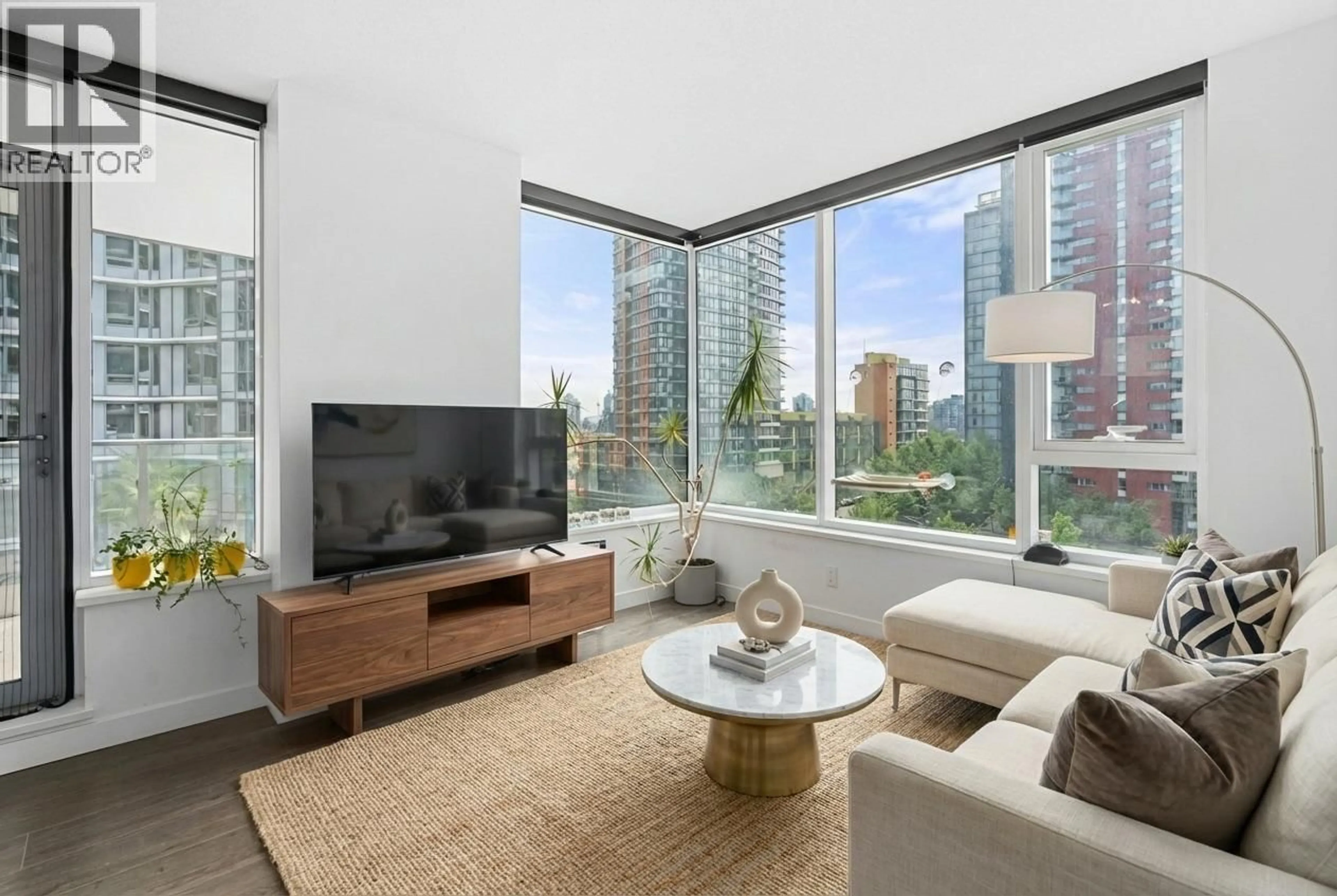 Living room with furniture, unknown for 608 - 68 SMITHE STREET, Vancouver British Columbia V6B0P4