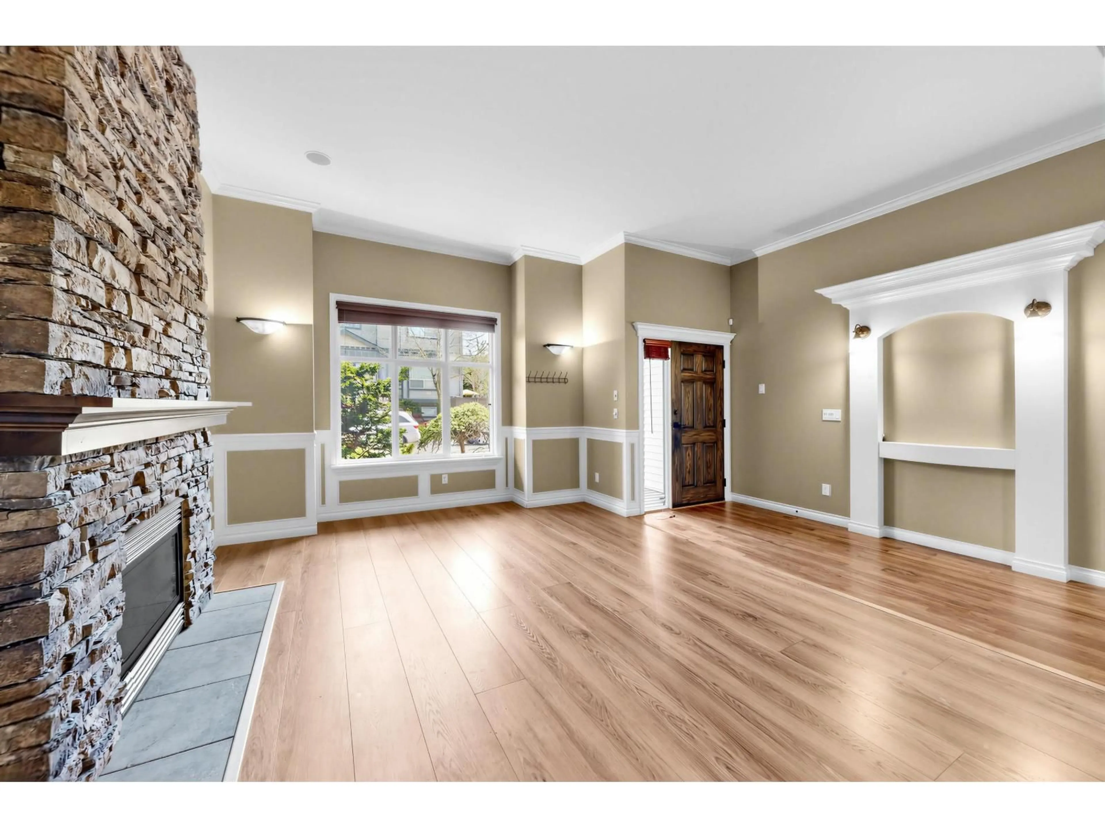 Unknown for 9057 216A STREET, Langley British Columbia V1M4C9