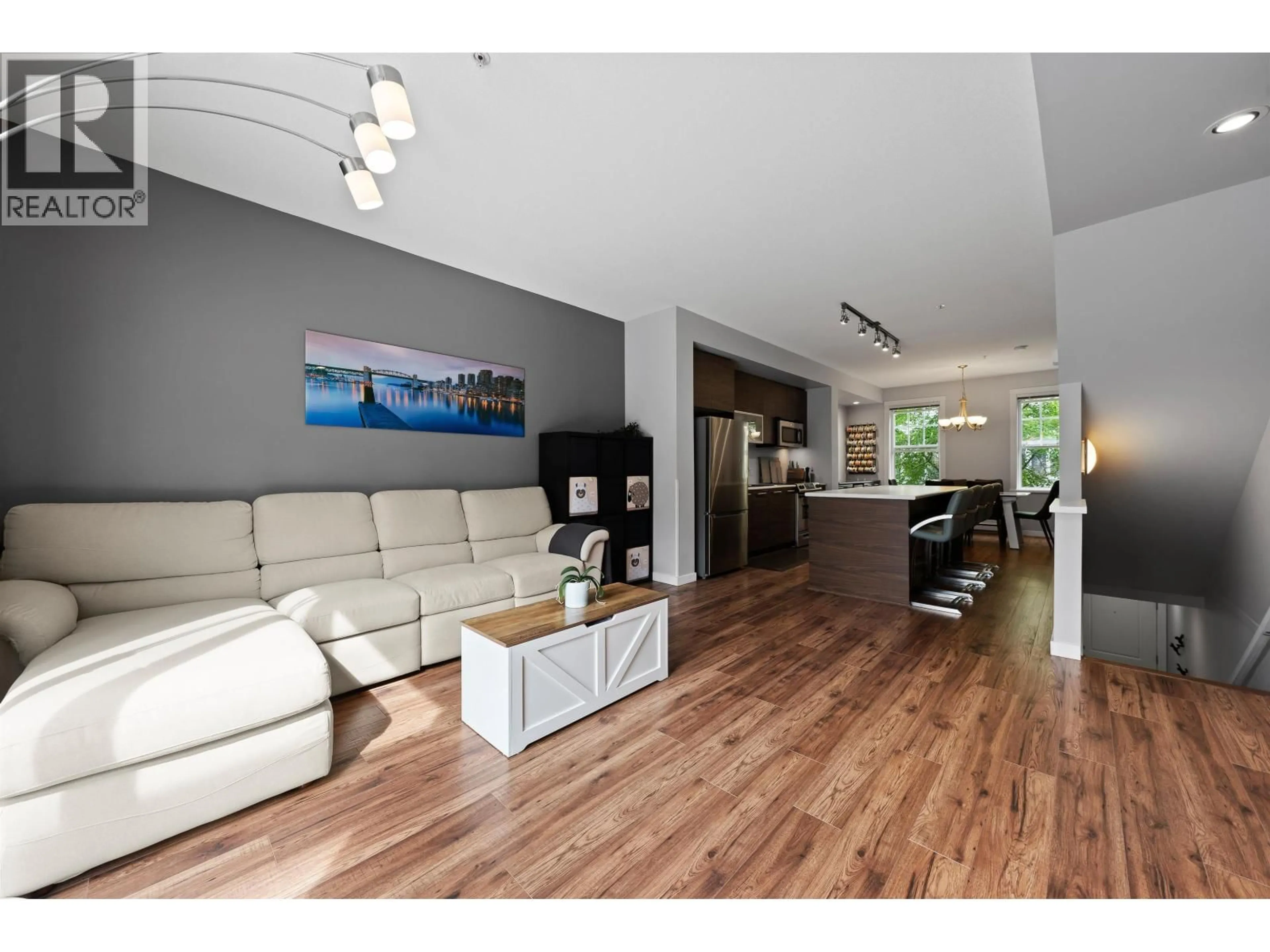Living room with furniture, wood/laminate floor for 6 - 2495 DAVIES AVENUE, Port Coquitlam British Columbia V3C0B2