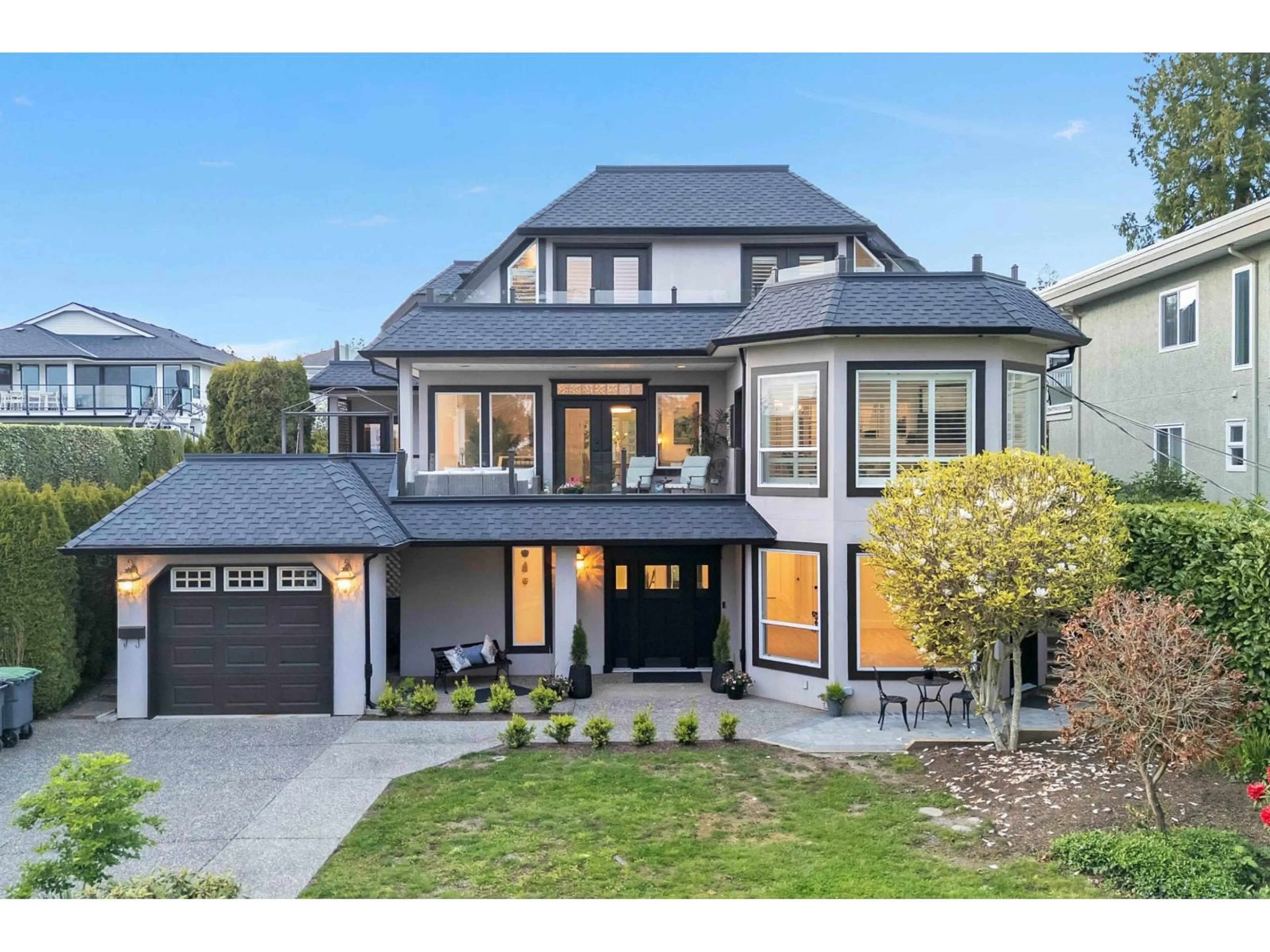 Home with brick exterior material, unknown for 13407 MARINE DRIVE, Surrey British Columbia V4A1G1