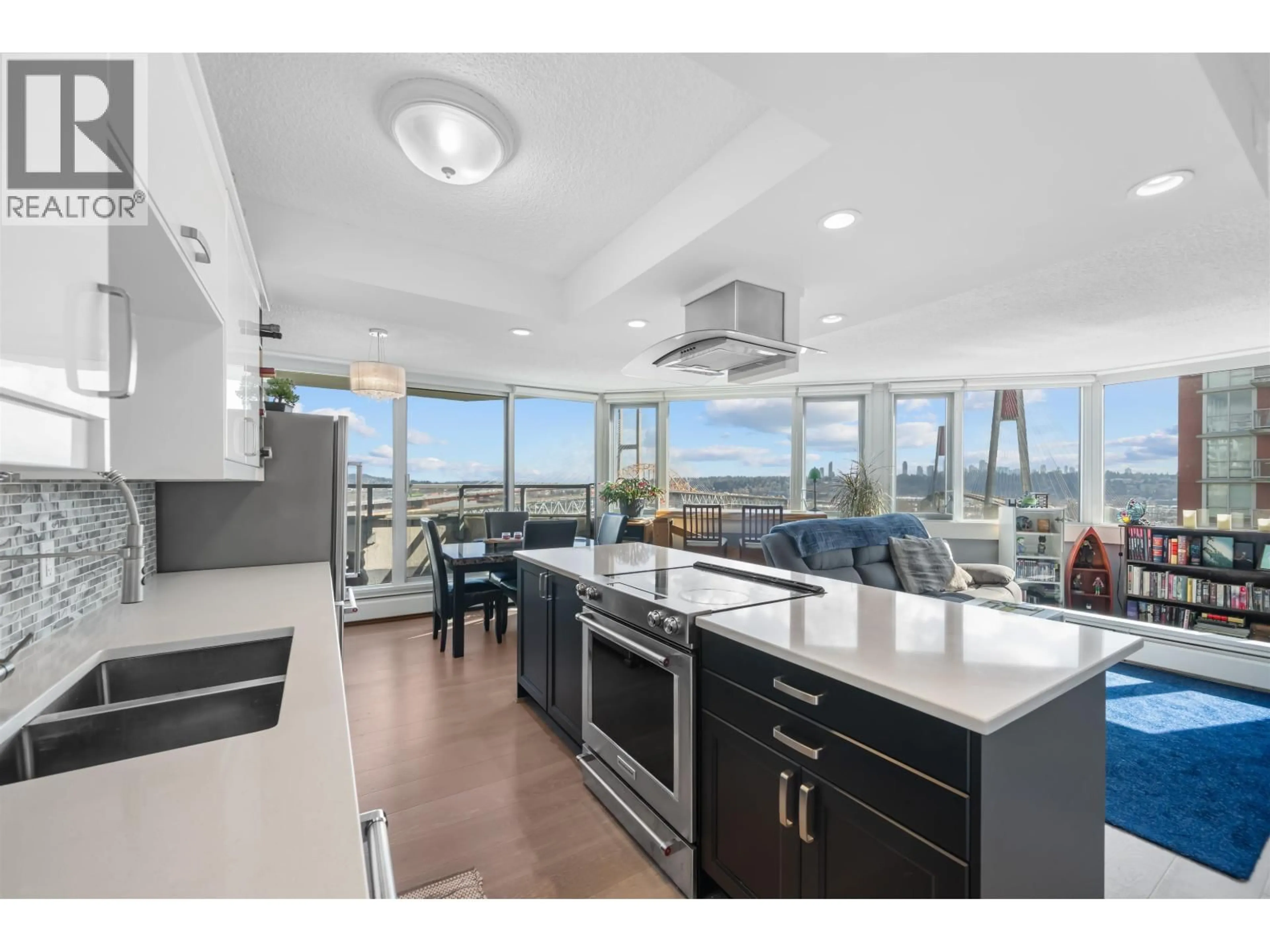 Open concept kitchen, unknown for 903 - 31 ELLIOT STREET, New Westminster British Columbia V3L5C9