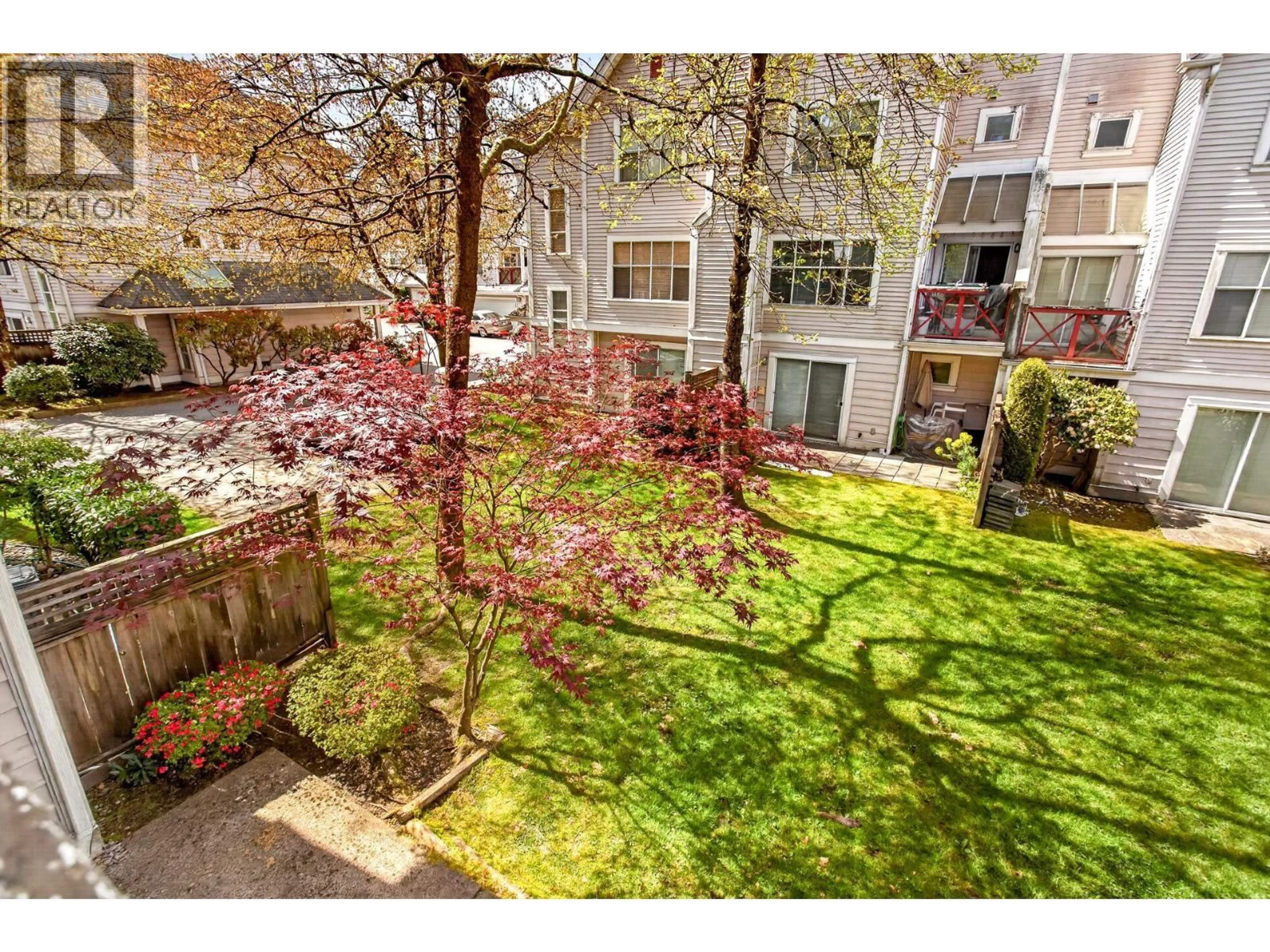 A pic from outside/outdoor area/front of a property/back of a property/a pic from drone, unknown for 34 - 2450 HAWTHORNE AVENUE, Port Coquitlam British Columbia V3C6B3