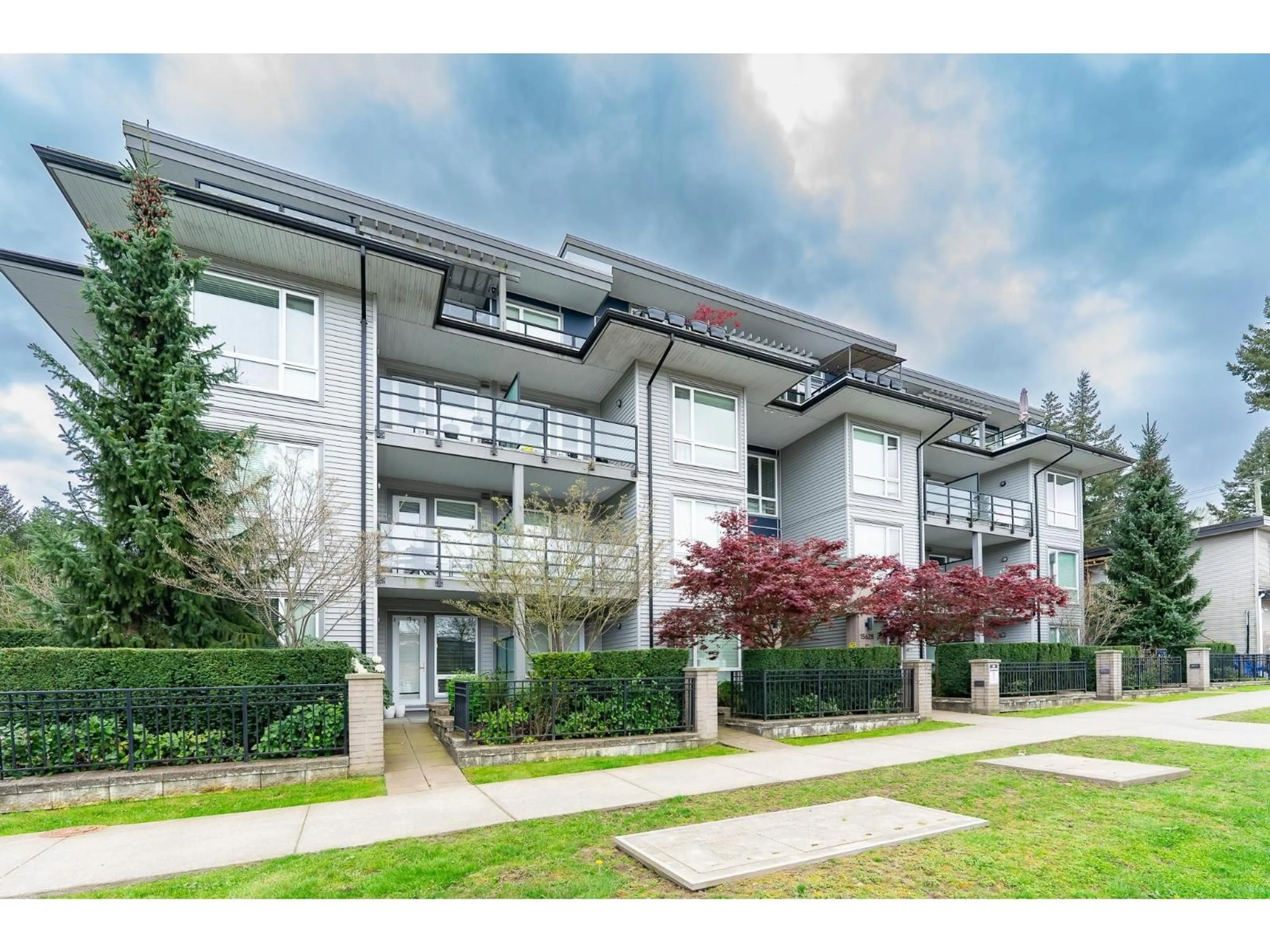 Unknown for 405 - 15628 104 AVENUE, Surrey British Columbia V4N2J3