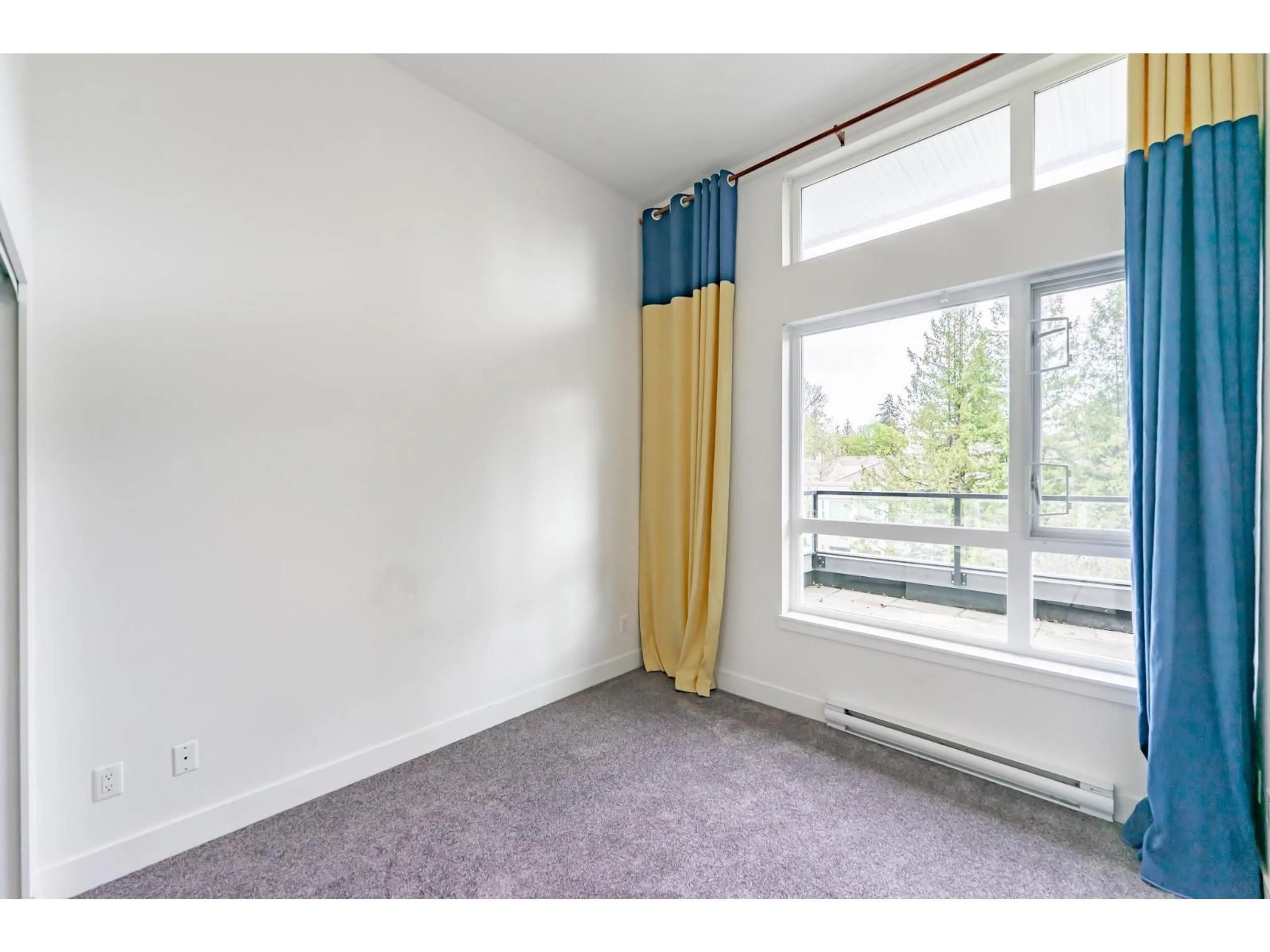 A pic of a room for 405 - 15628 104 AVENUE, Surrey British Columbia V4N2J3