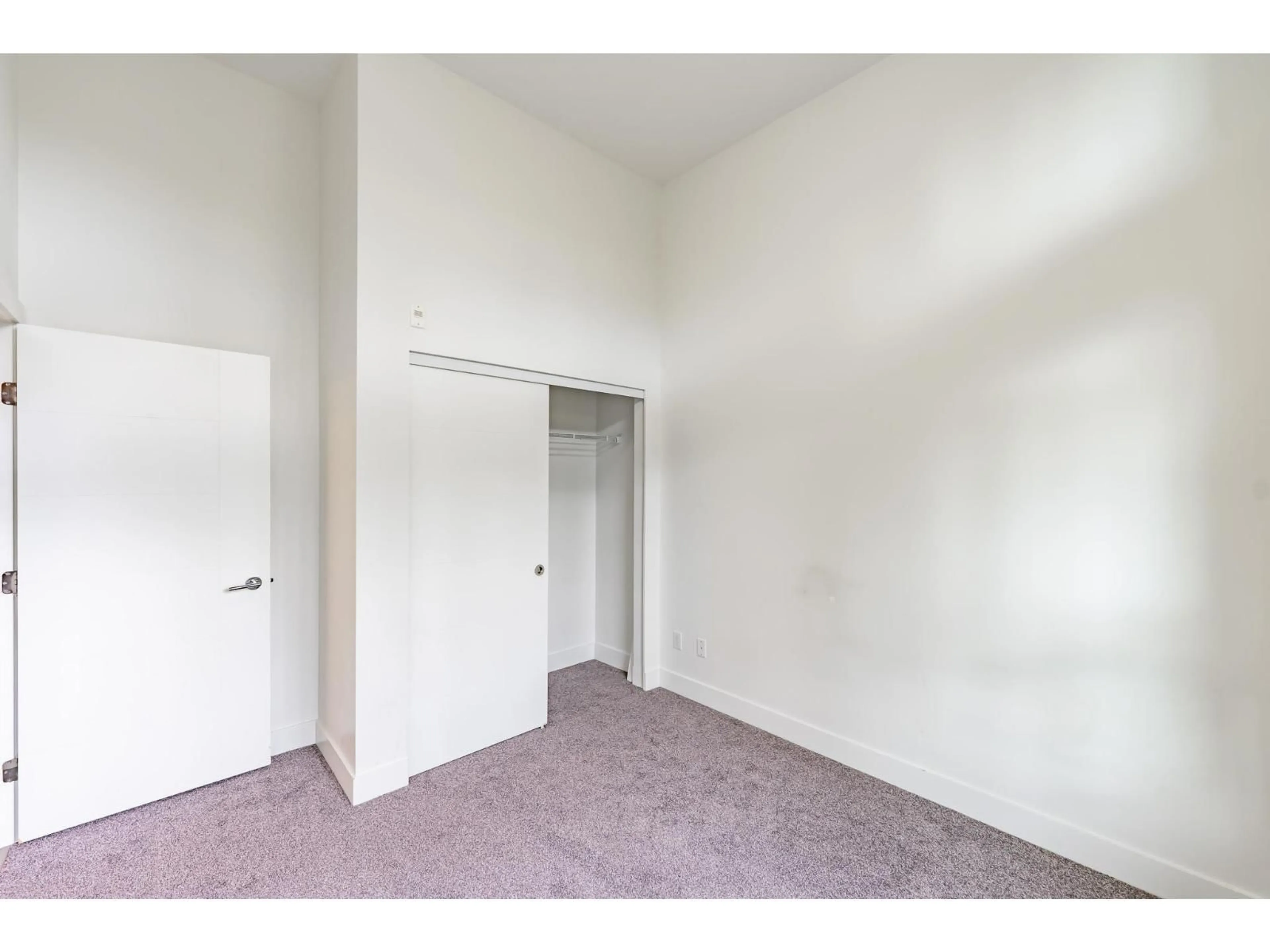 A pic of a room for 405 - 15628 104 AVENUE, Surrey British Columbia V4N2J3