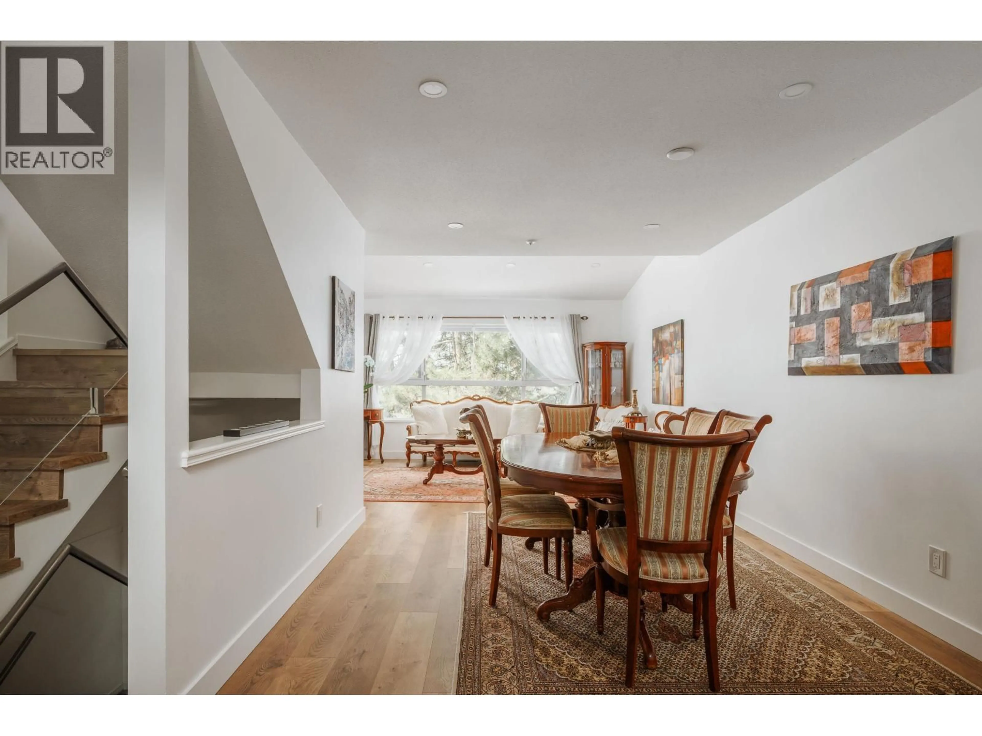 Dining room, wood/laminate floor for 1119 CLERIHUE ROAD, Port Coquitlam British Columbia V3C6H2