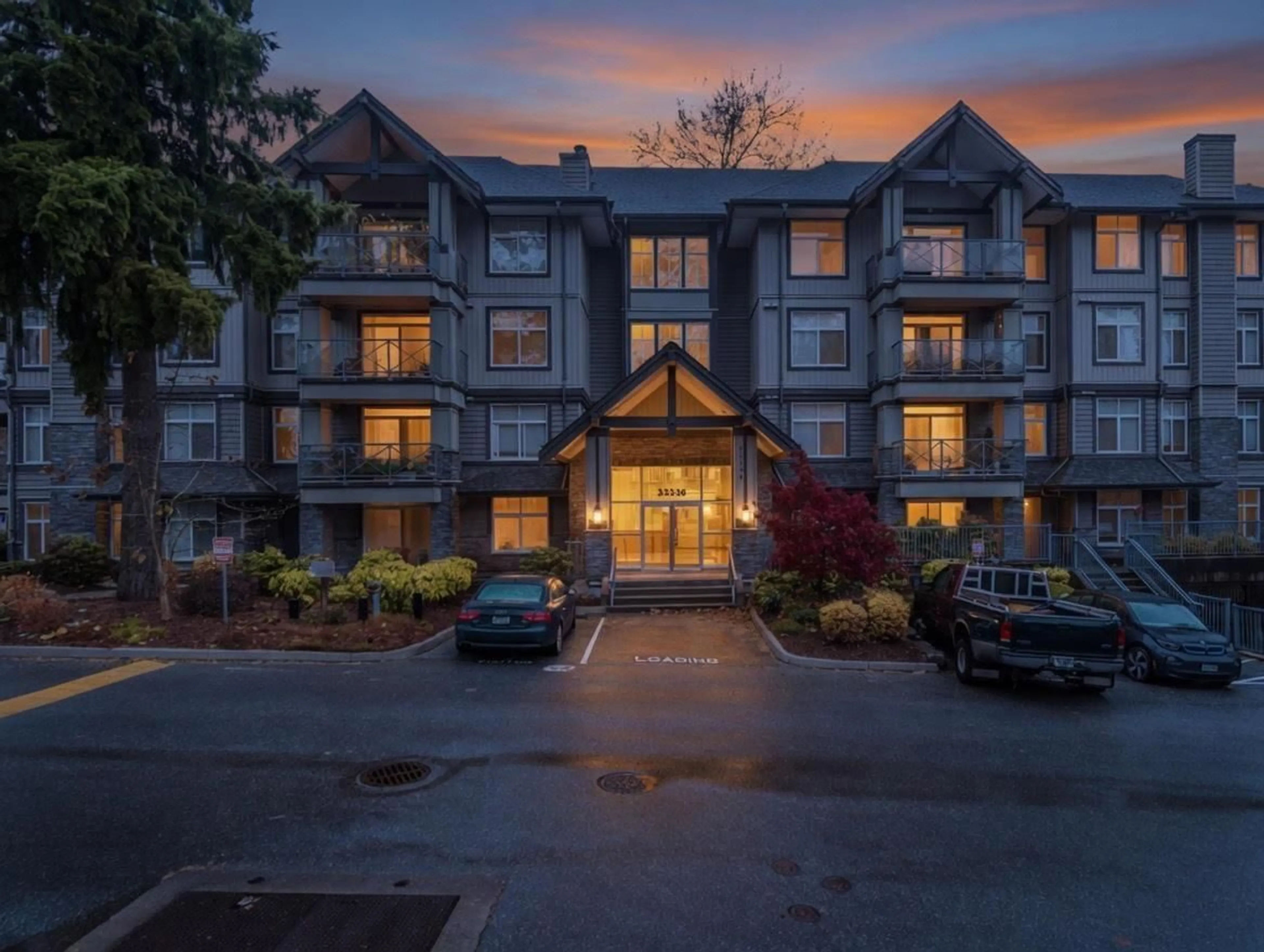 Unknown for 407 - 33338 BOURQUIN CRESCENT EAST, Abbotsford British Columbia V2S1Y1
