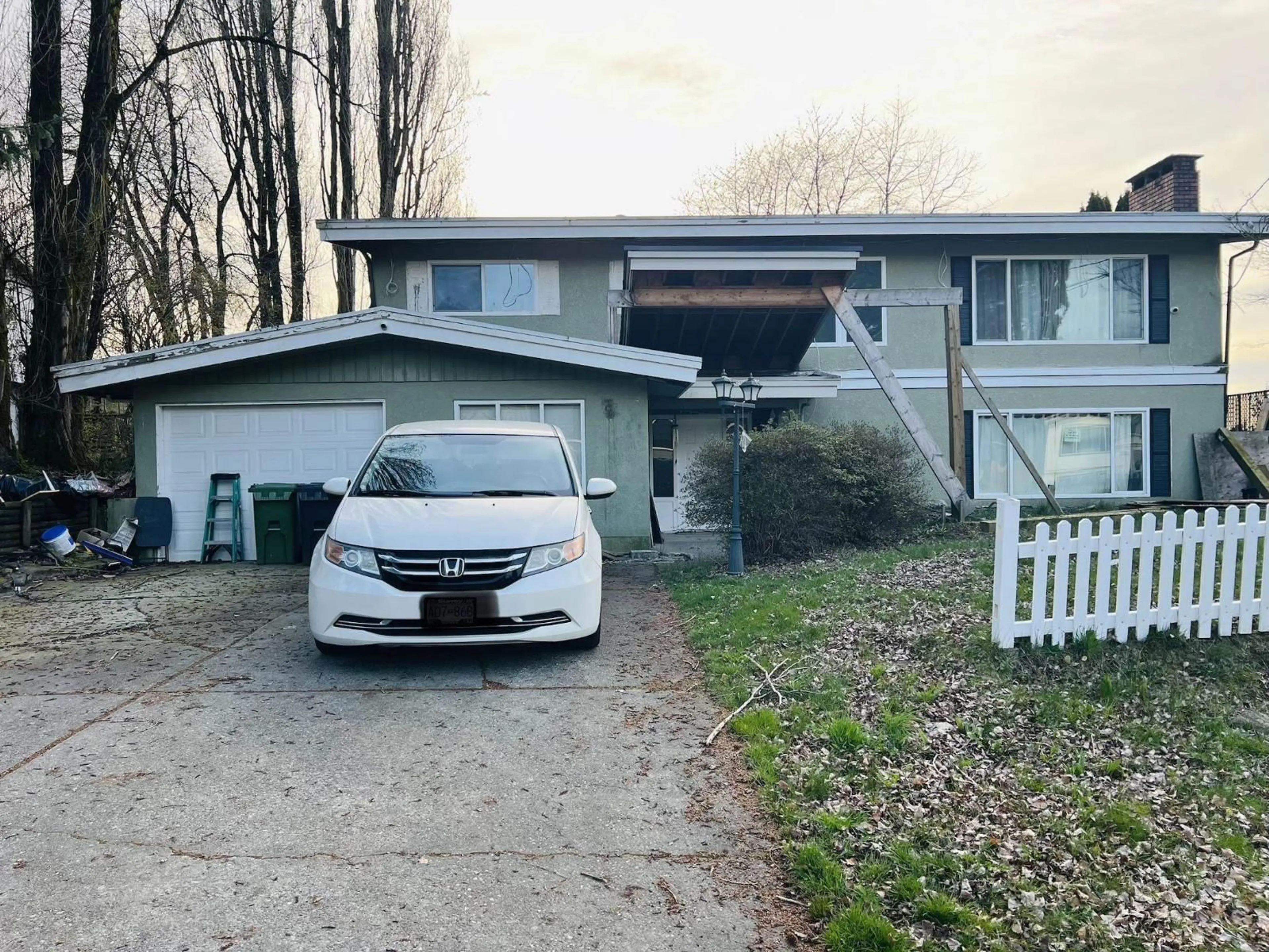 Unknown for 2713 MOORLAND STREET, Abbotsford British Columbia V2T3V4