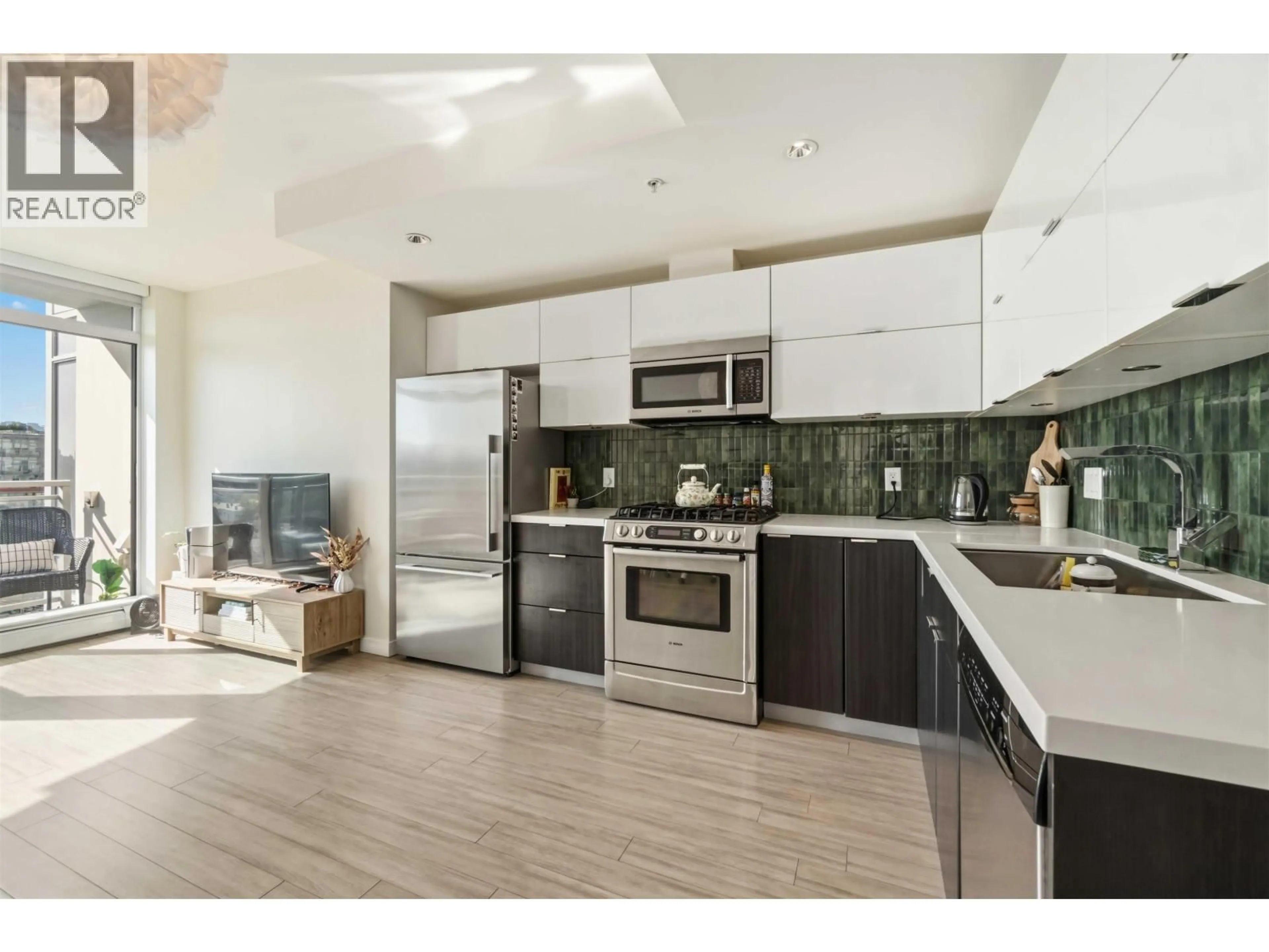 Open concept kitchen, unknown for 1108 - 1775 QUEBEC STREET, Vancouver British Columbia V5T0E3