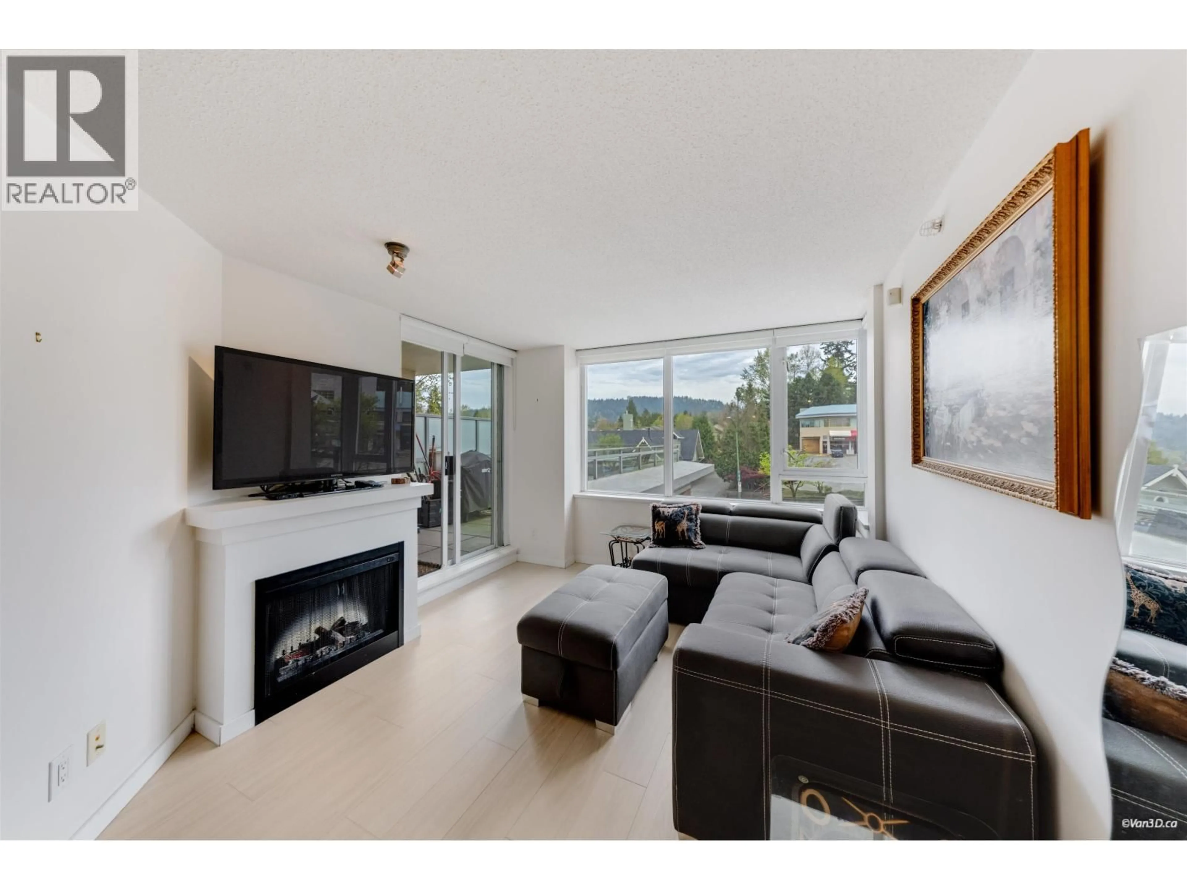 Living room with furniture, unknown for 107 - 9868 CAMERON STREET, Burnaby British Columbia V3J0A5