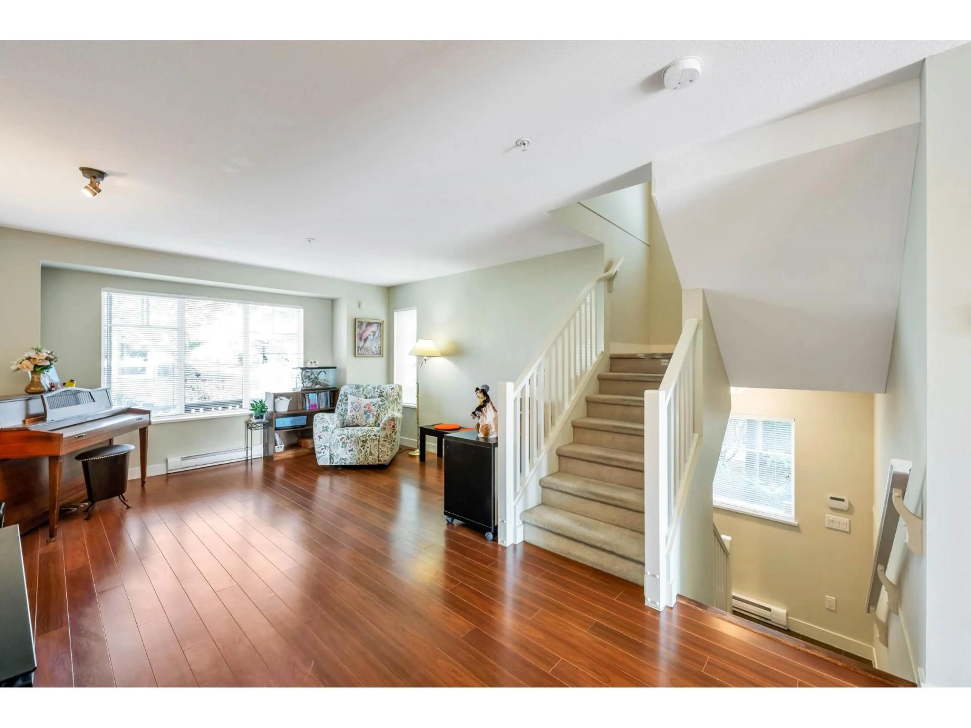 Unknown for 1 - 20038 70 AVENUE, Langley British Columbia V2Y0B4