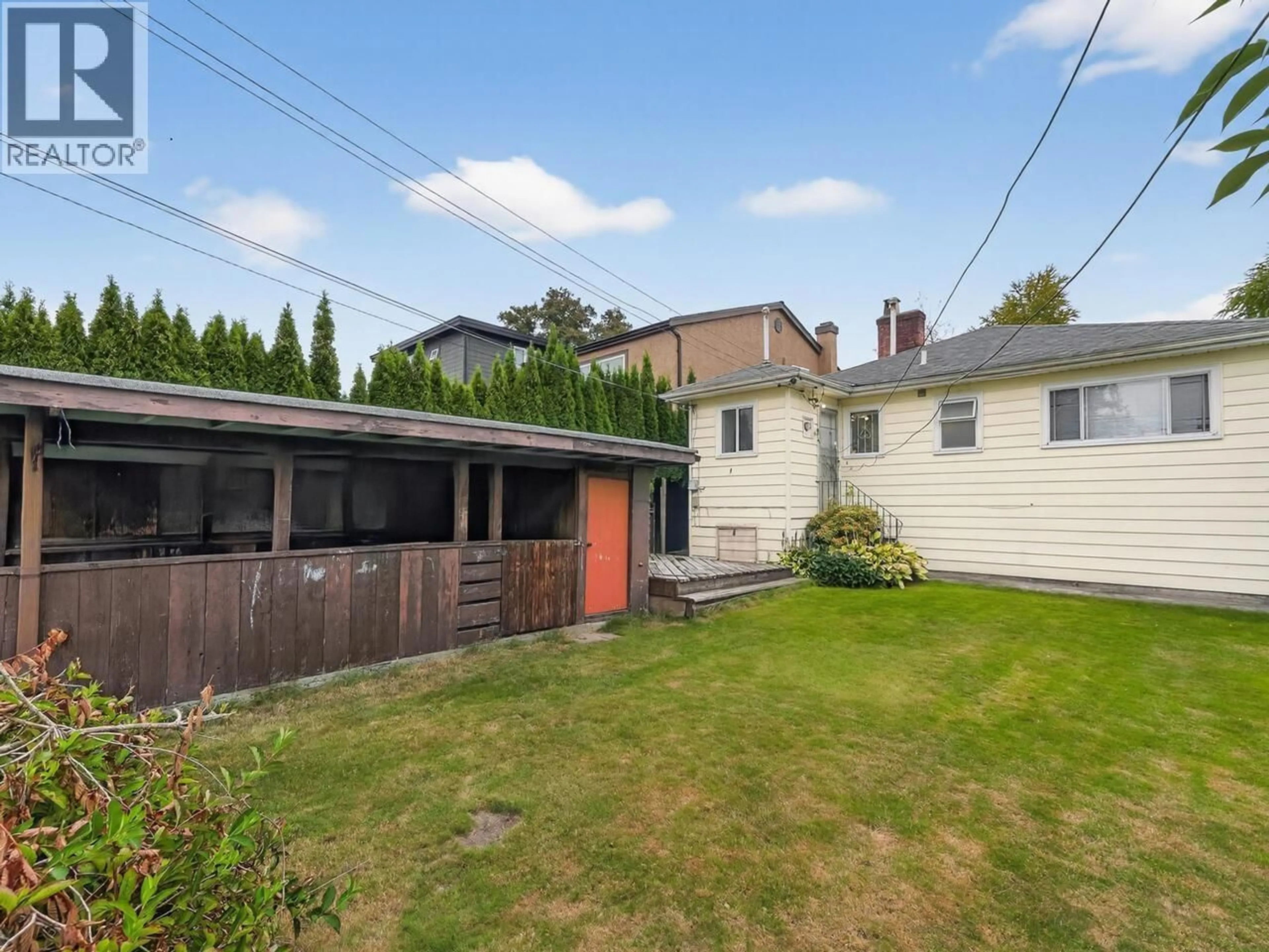 Unknown for 3069 18TH AVENUE, Vancouver British Columbia V5M2R4