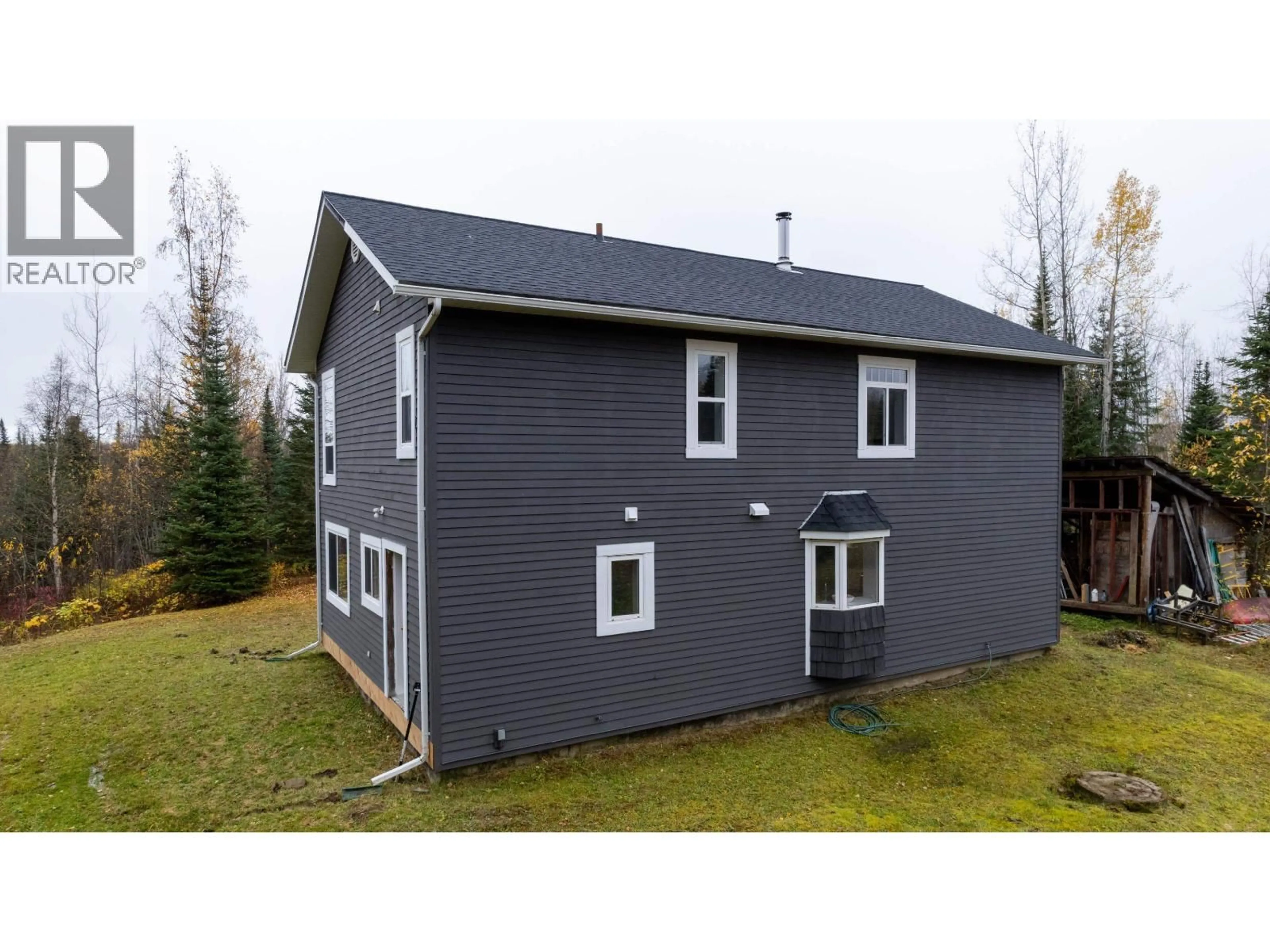 Home with vinyl exterior material, building for 37729 UPPER FRASER ROAD, Prince George British Columbia V0J3M0