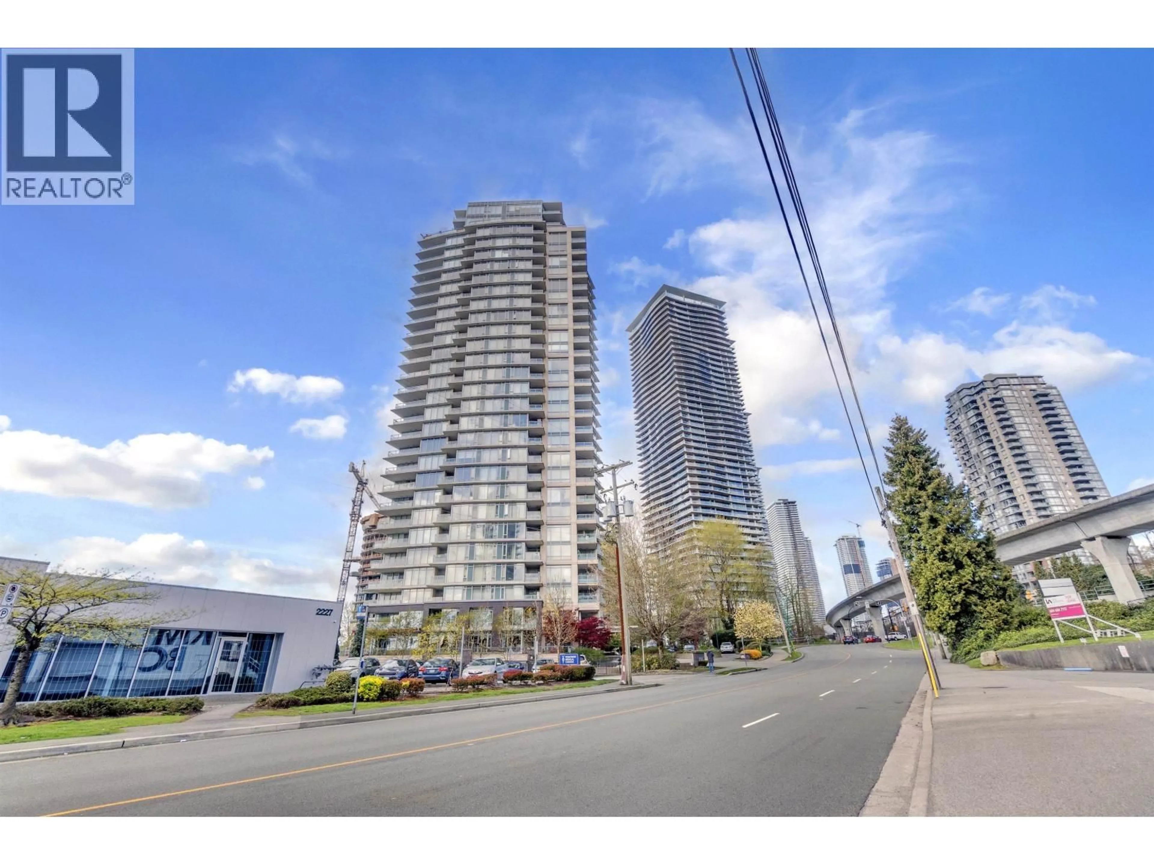 A pic from outside/outdoor area/front of a property/back of a property/a pic from drone, unknown for 2707 - 2133 DOUGLAS ROAD, Burnaby British Columbia V5C0E9