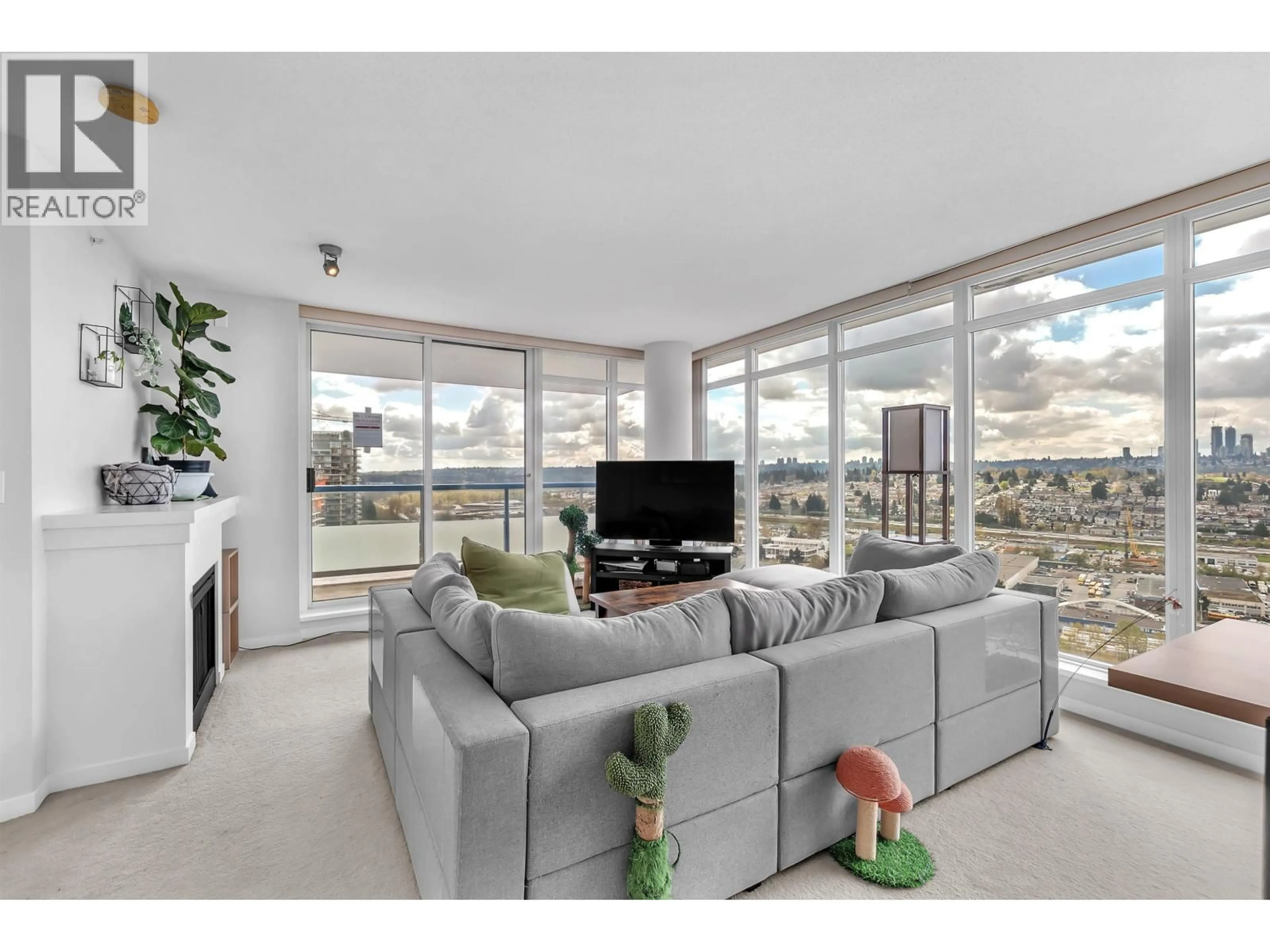 Living room with furniture, unknown for 2707 - 2133 DOUGLAS ROAD, Burnaby British Columbia V5C0E9