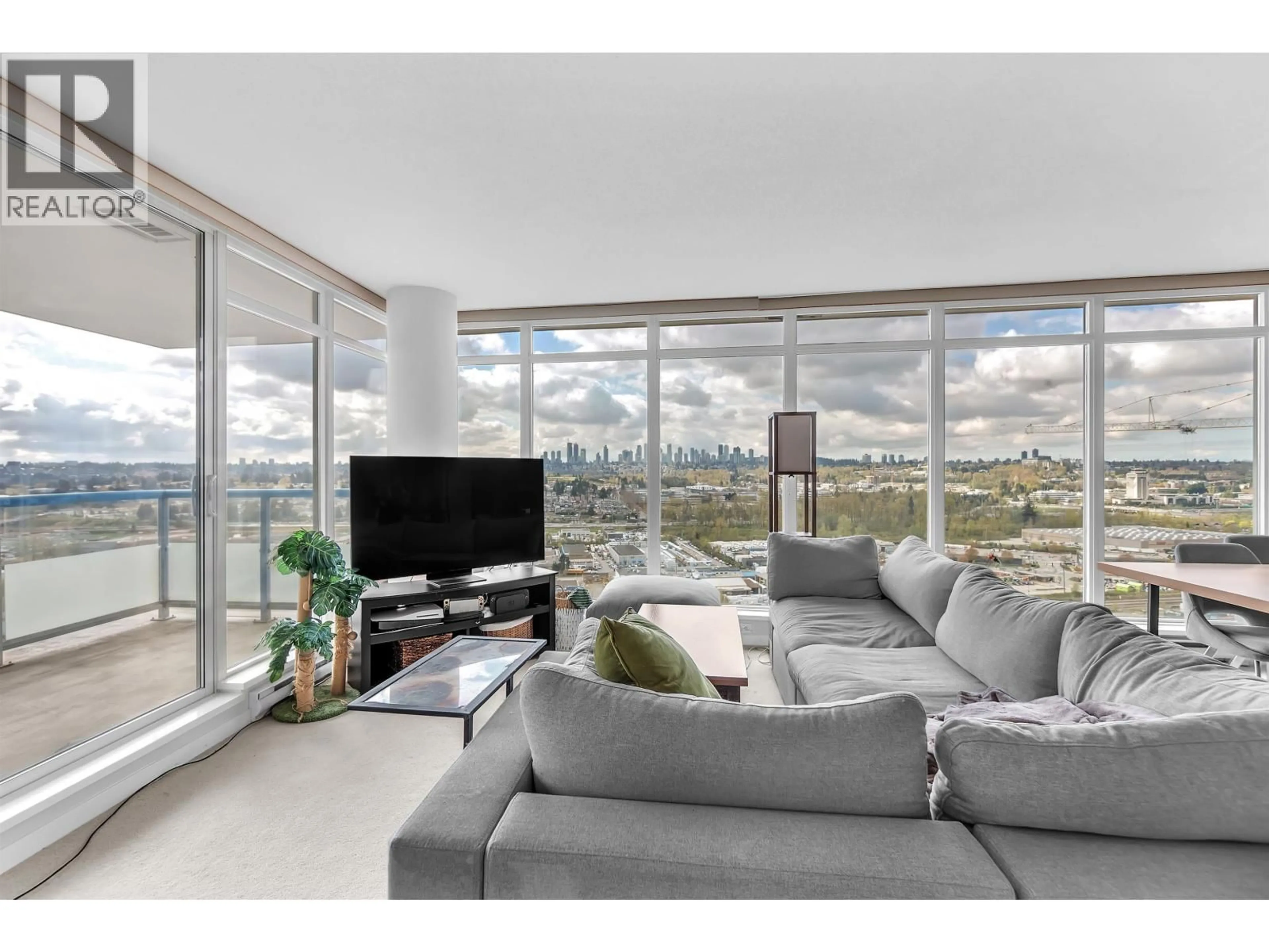 Living room with furniture, unknown for 2707 - 2133 DOUGLAS ROAD, Burnaby British Columbia V5C0E9