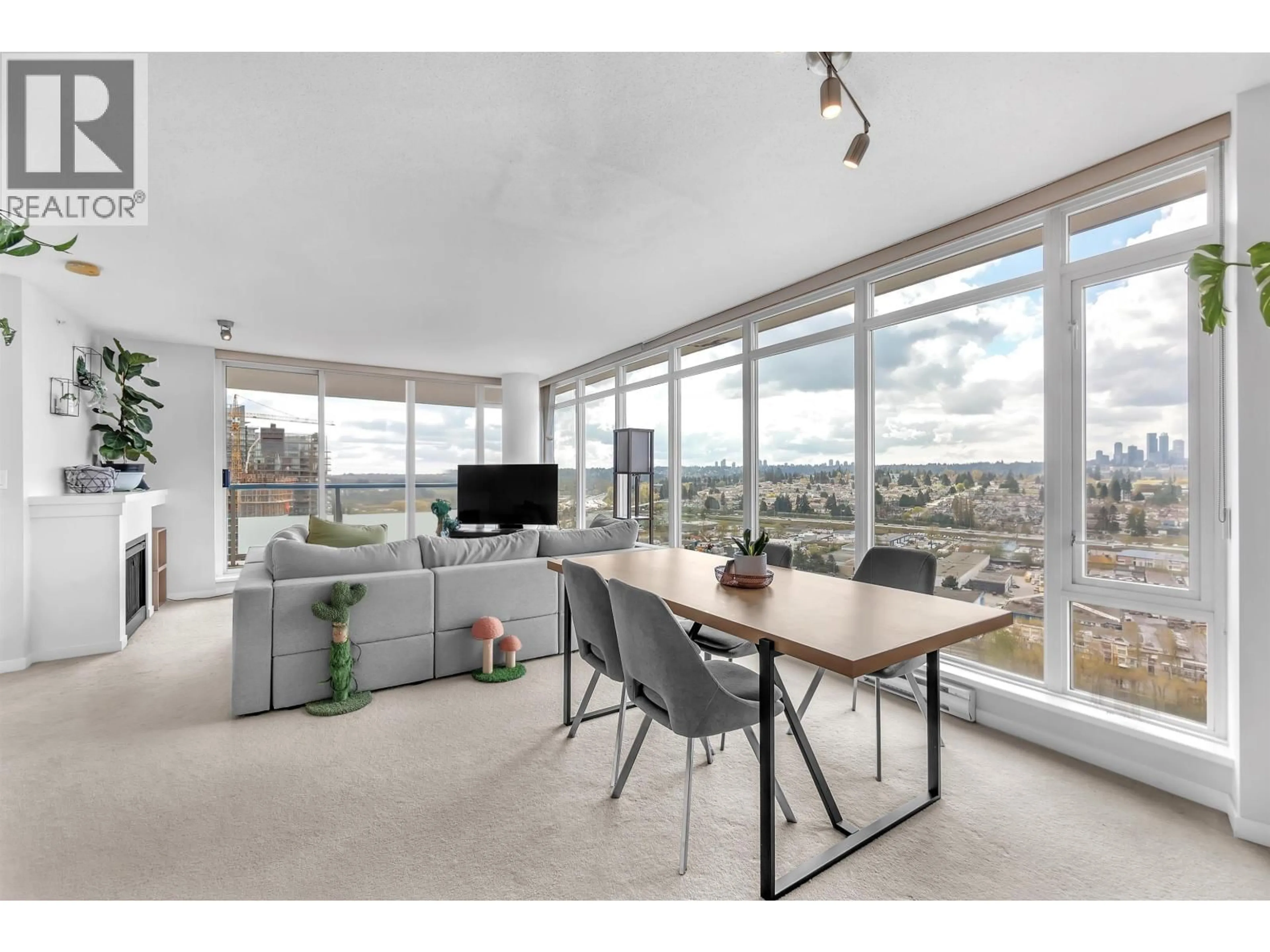 A pic of a room for 2707 - 2133 DOUGLAS ROAD, Burnaby British Columbia V5C0E9