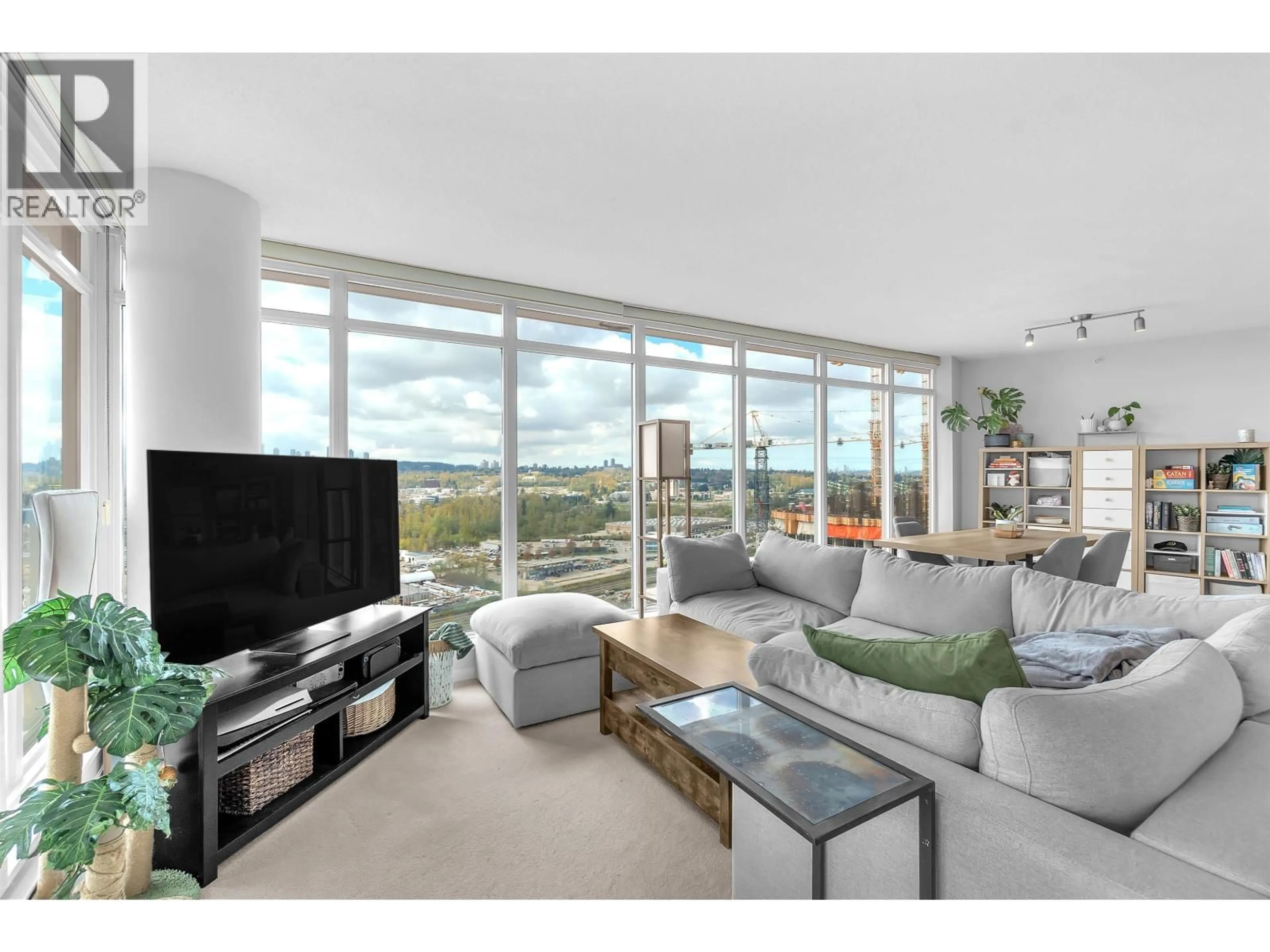 Living room with furniture, unknown for 2707 - 2133 DOUGLAS ROAD, Burnaby British Columbia V5C0E9