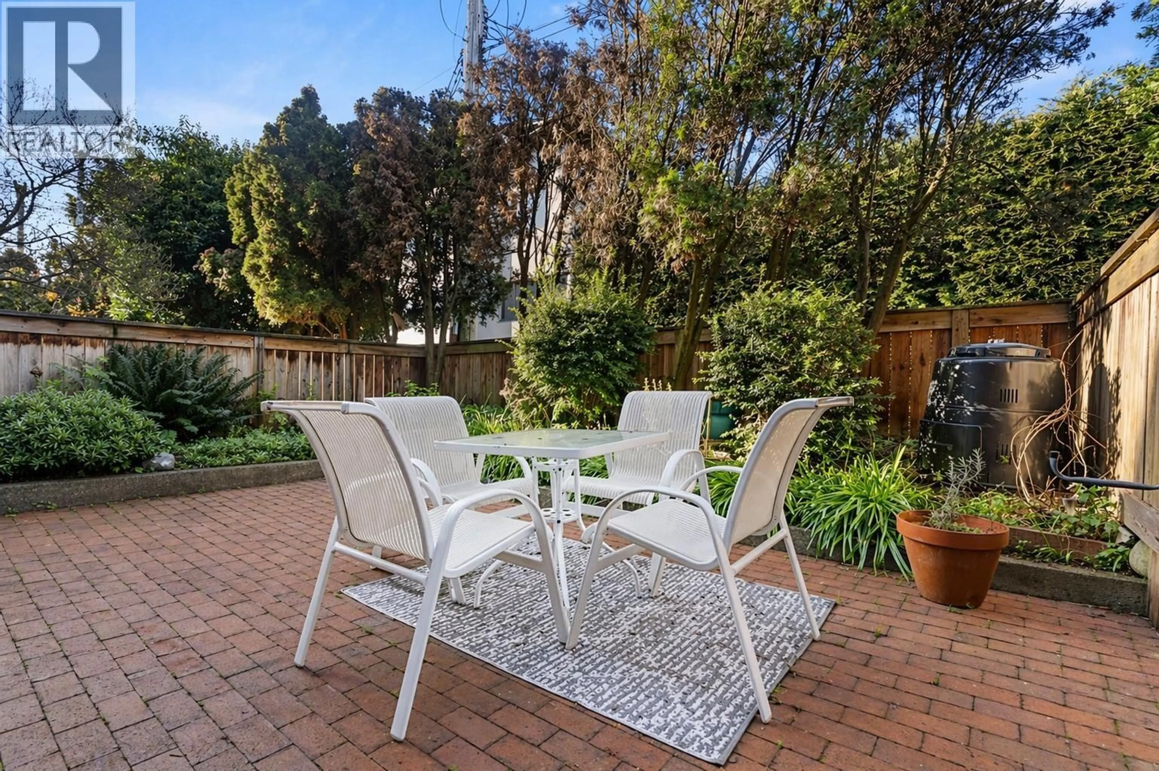 Patio, street for 104 - 2475 YORK AVENUE, Vancouver British Columbia V6K1C9