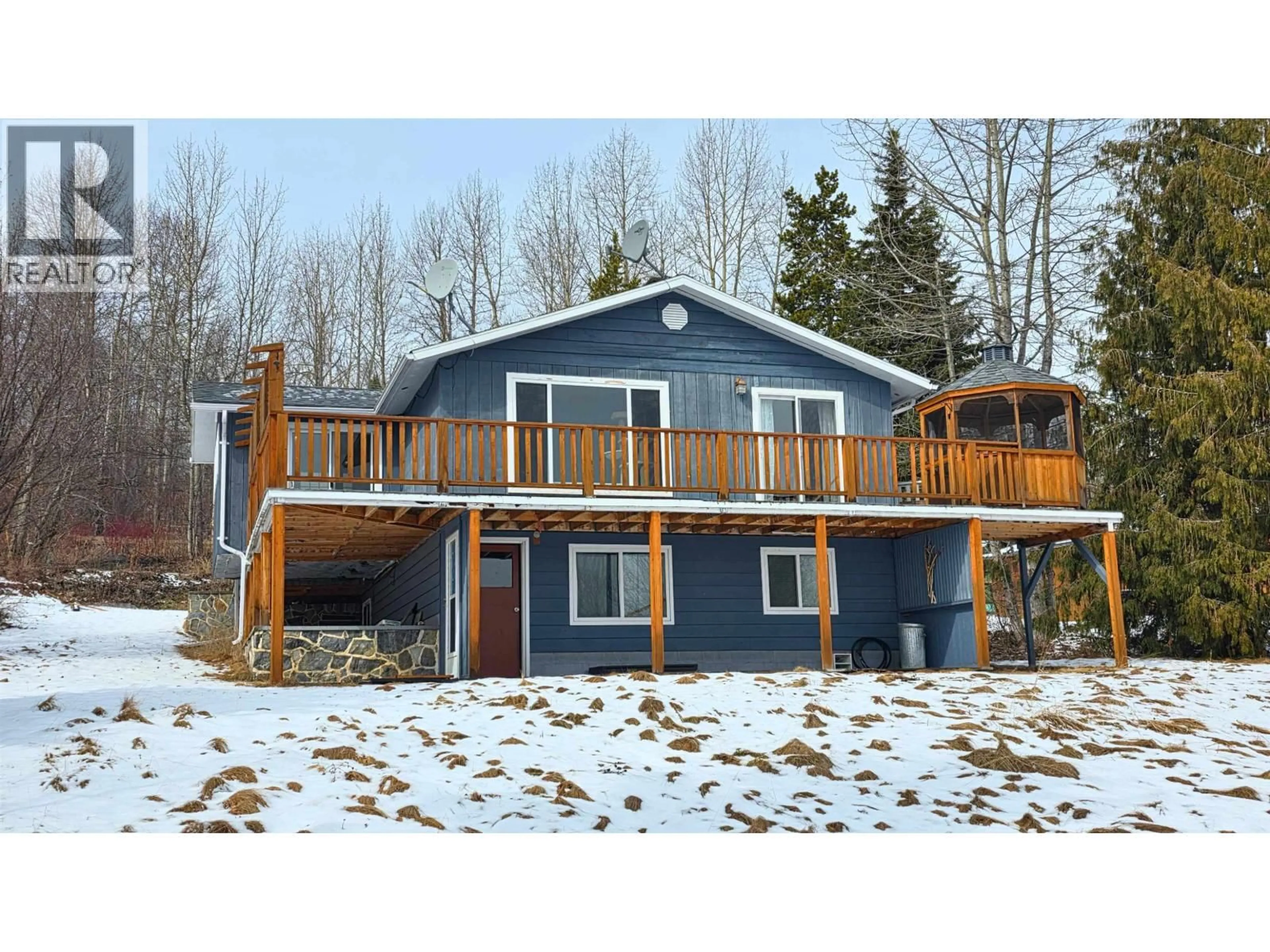 Home with vinyl exterior material, unknown for 54384 118 HIGHWAY, Granisle British Columbia V0J1W0