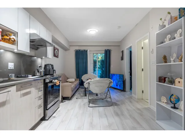 221 - 13768 108 AVENUE, Surrey 3
