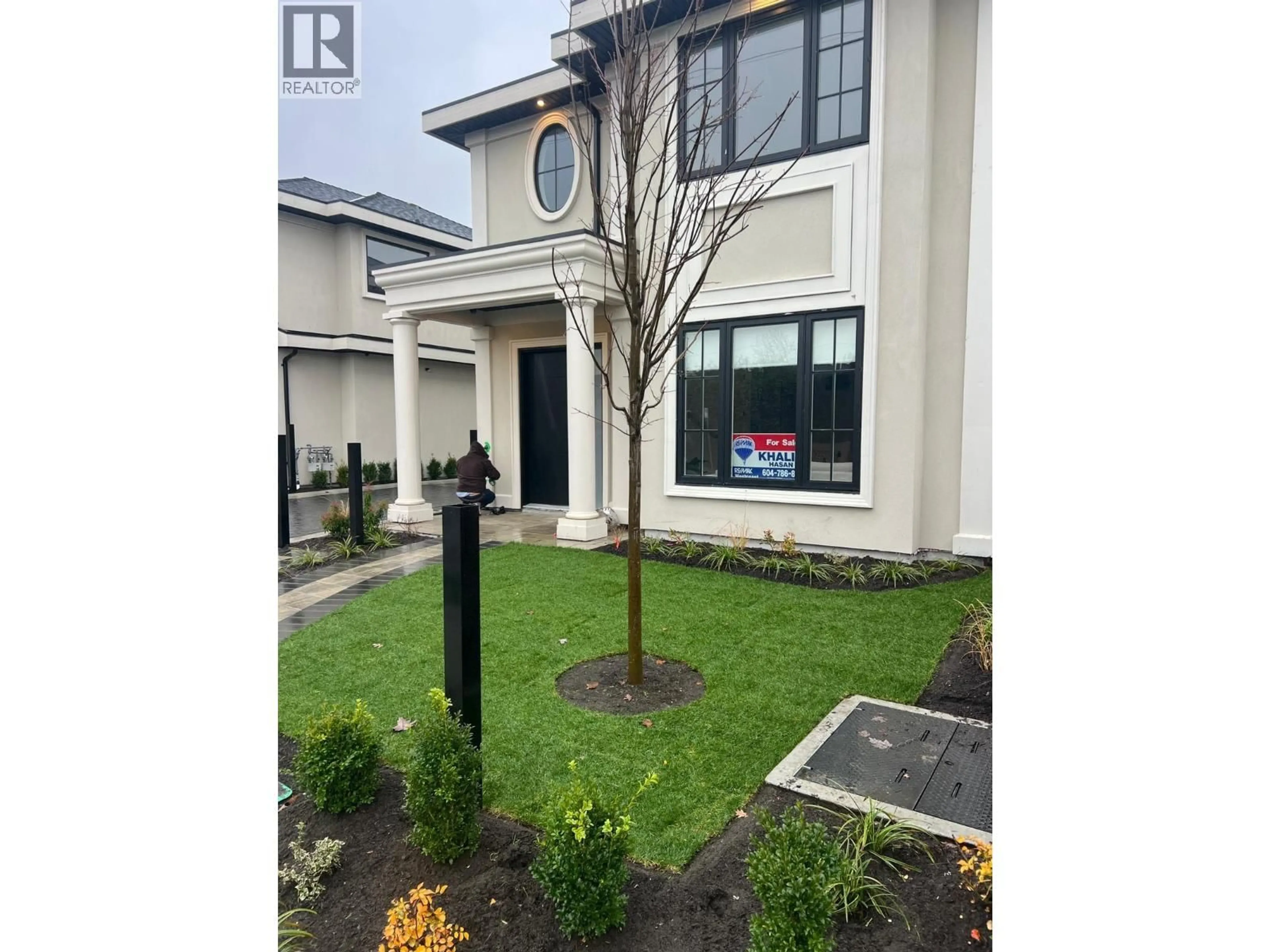 A pic from outside/outdoor area/front of a property/back of a property/a pic from drone, street for 4242 WILLIAMS ROAD, Richmond British Columbia V7E1J9