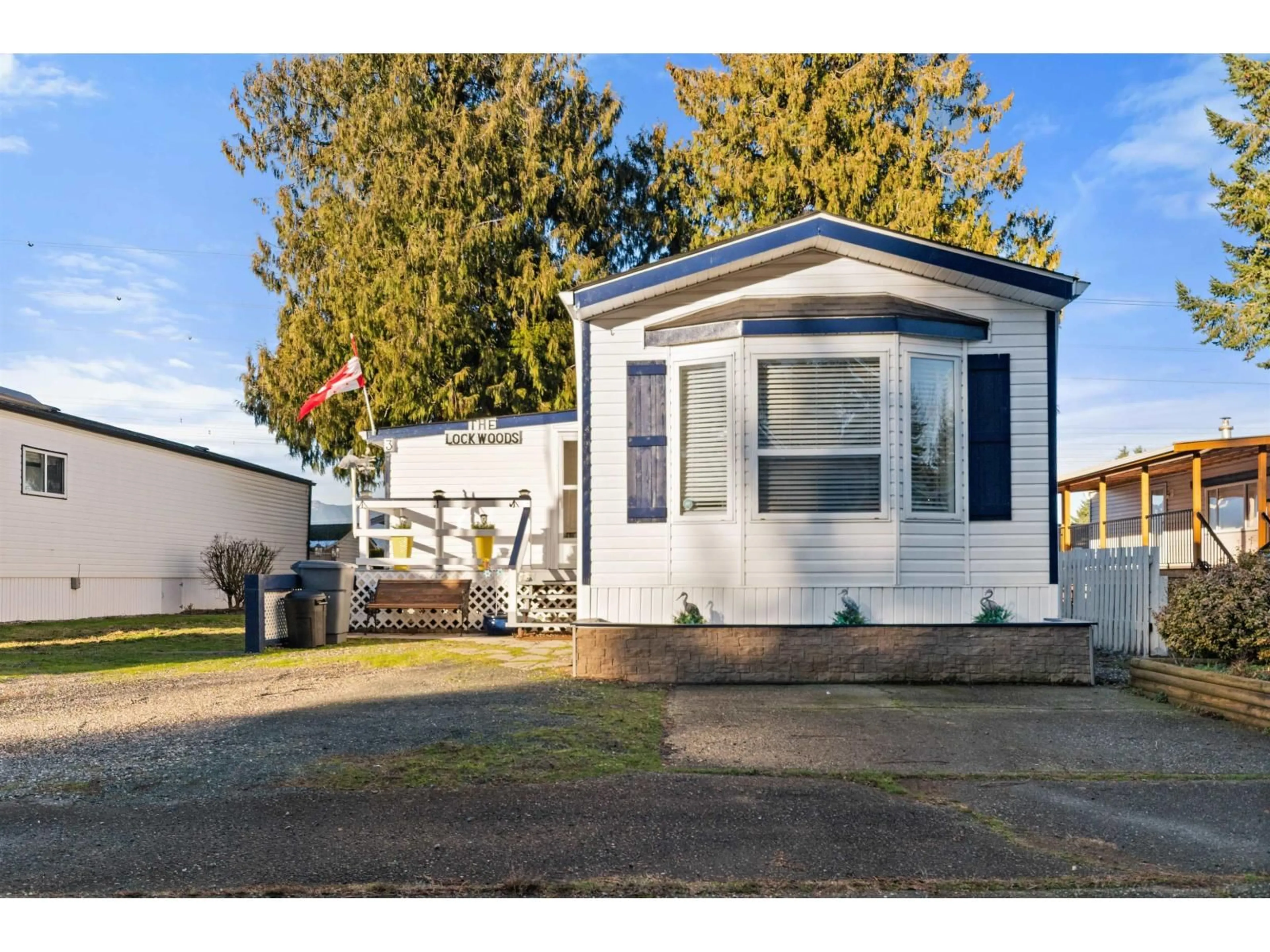 Home with vinyl exterior material, street for 3 - 6338 VEDDER ROAD, Chilliwack British Columbia V2R1C6