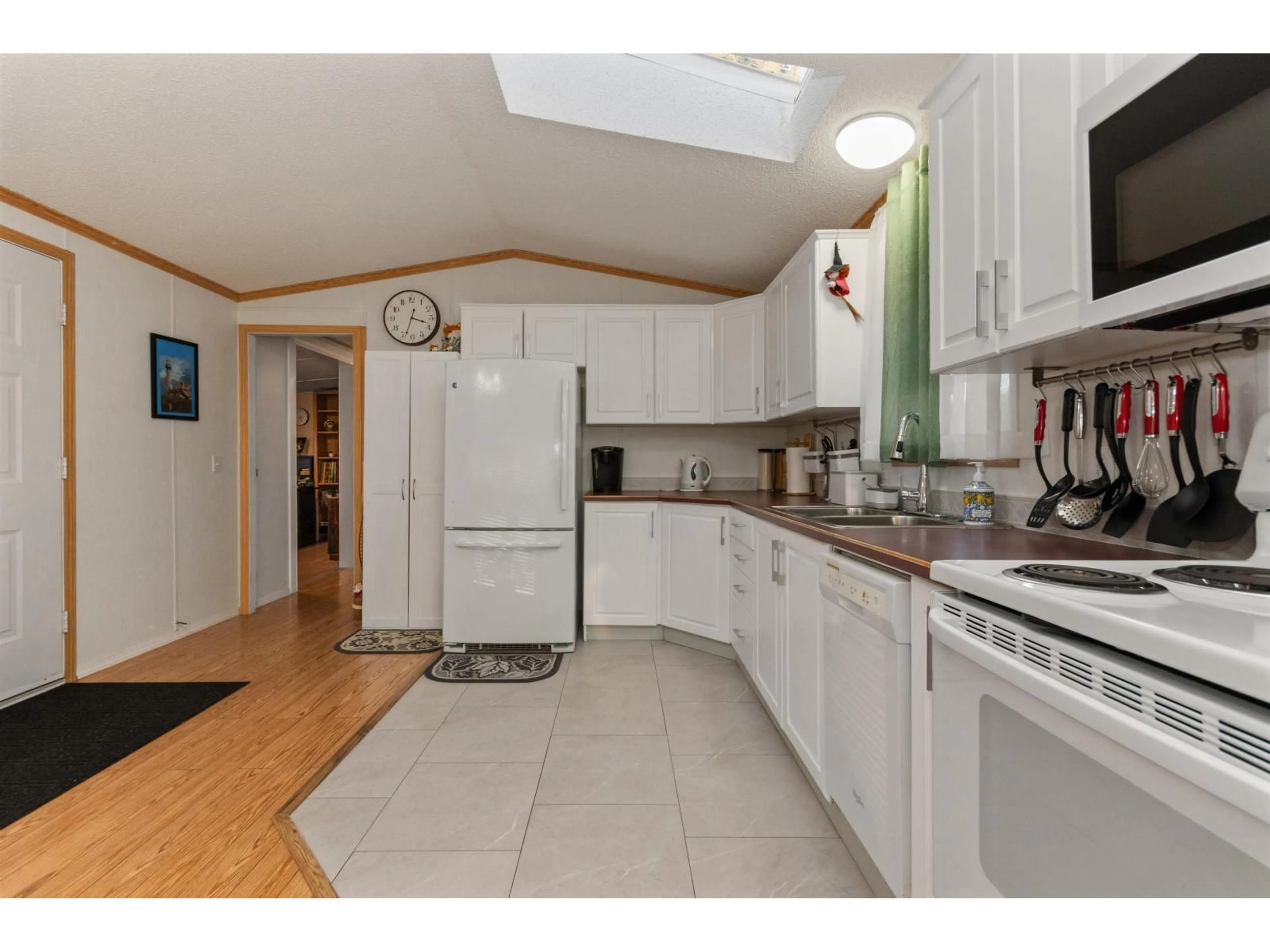 Unknown for 3 - 6338 VEDDER ROAD, Chilliwack British Columbia V2R1C6