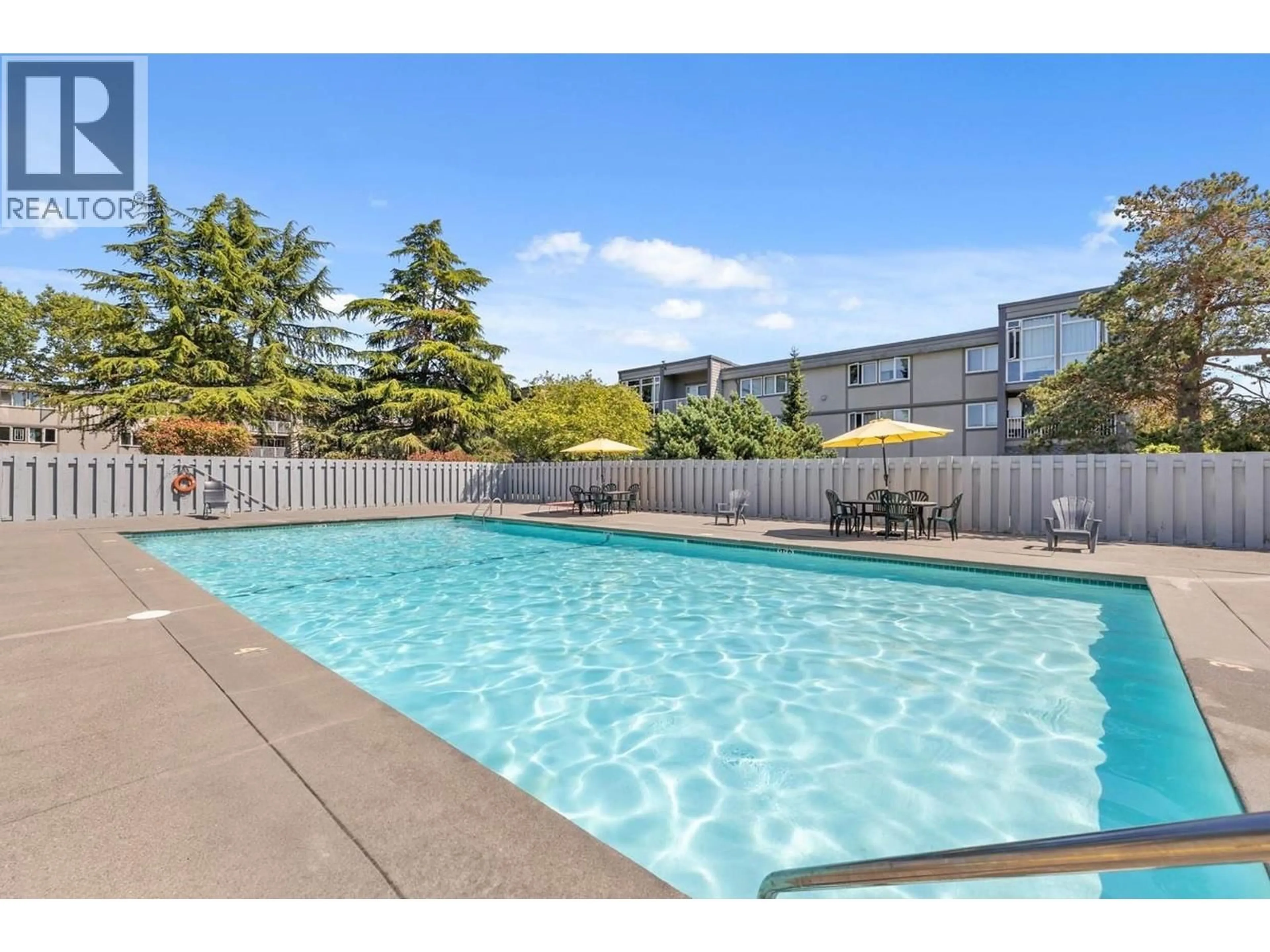 Pool for 222 - 3411 SPRINGFIELD DRIVE, Richmond British Columbia V7E1Z1