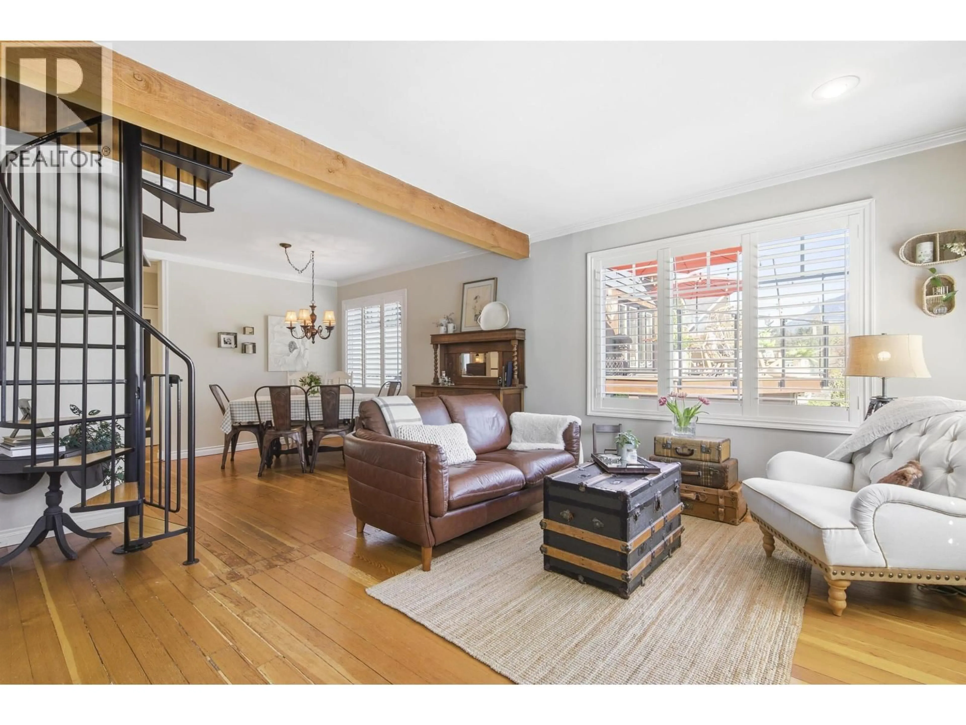 Living room with furniture, wood/laminate floor for 2029 PHILIP AVENUE, North Vancouver British Columbia V7P2W5