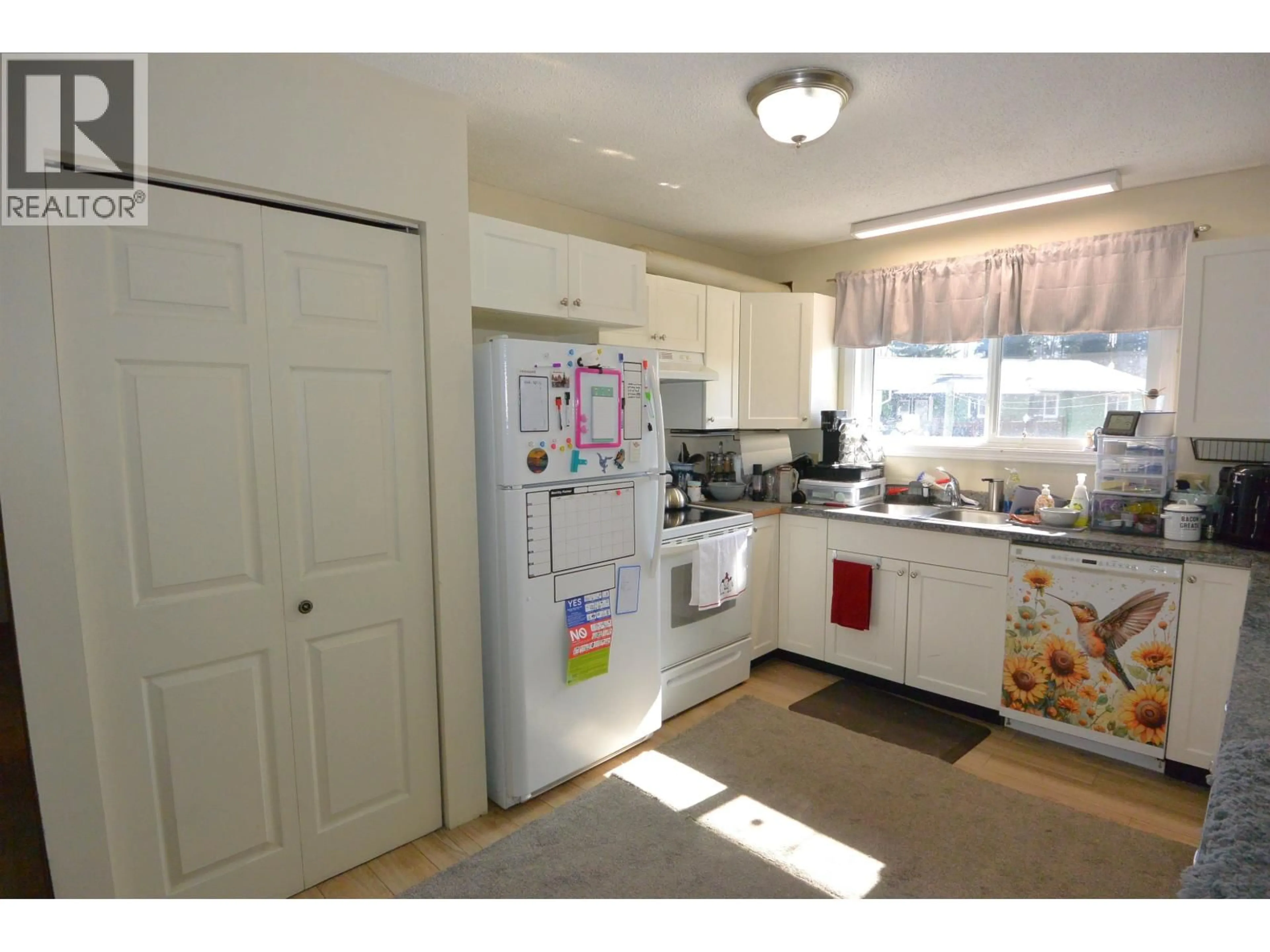 Standard kitchen, unknown for 4465 BIRCH CRESCENT, Smithers British Columbia V0J2N0