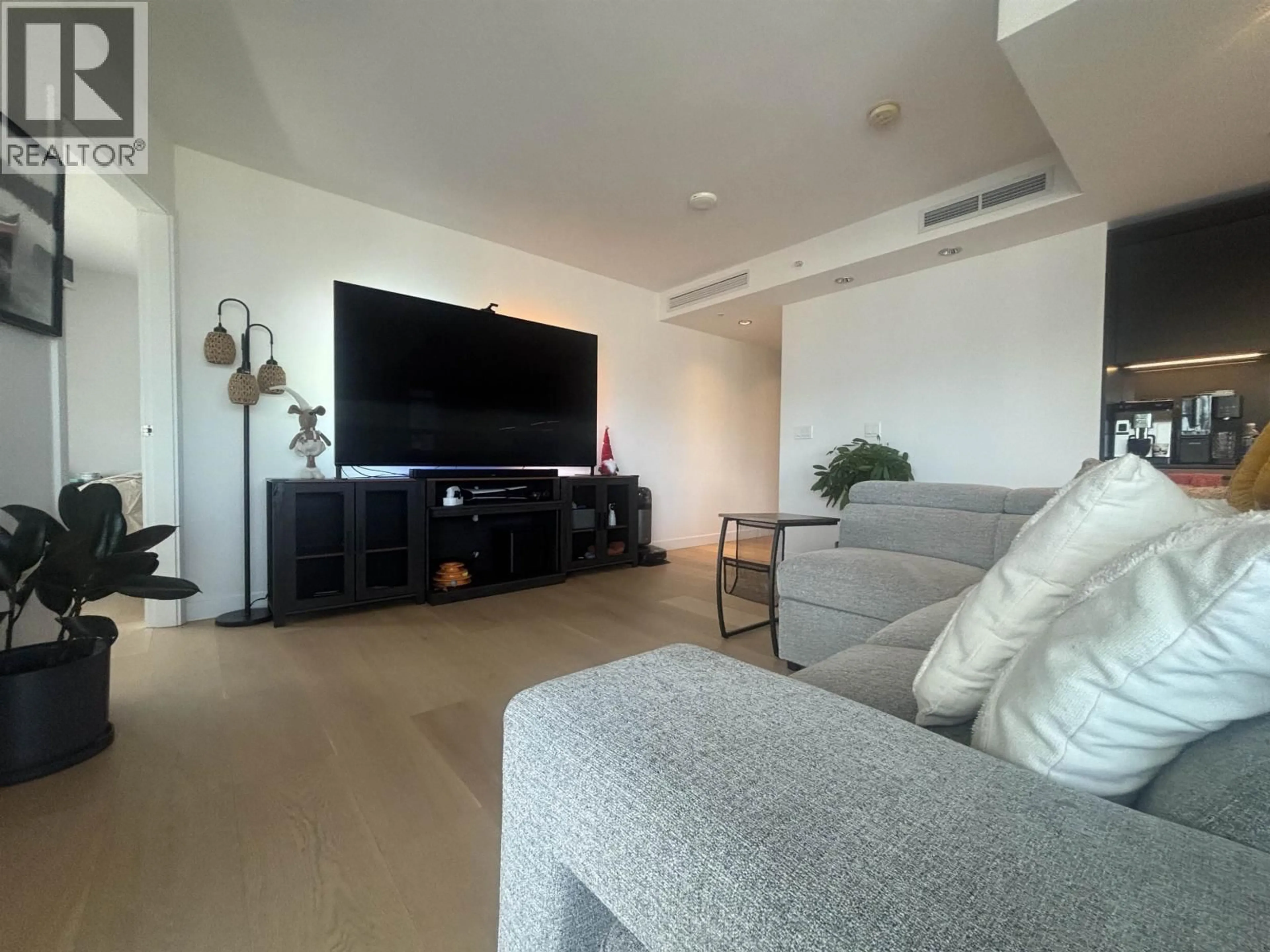 Living room with furniture, unknown for 3502 - 1289 HORNBY STREET, Vancouver British Columbia V6Z0G7