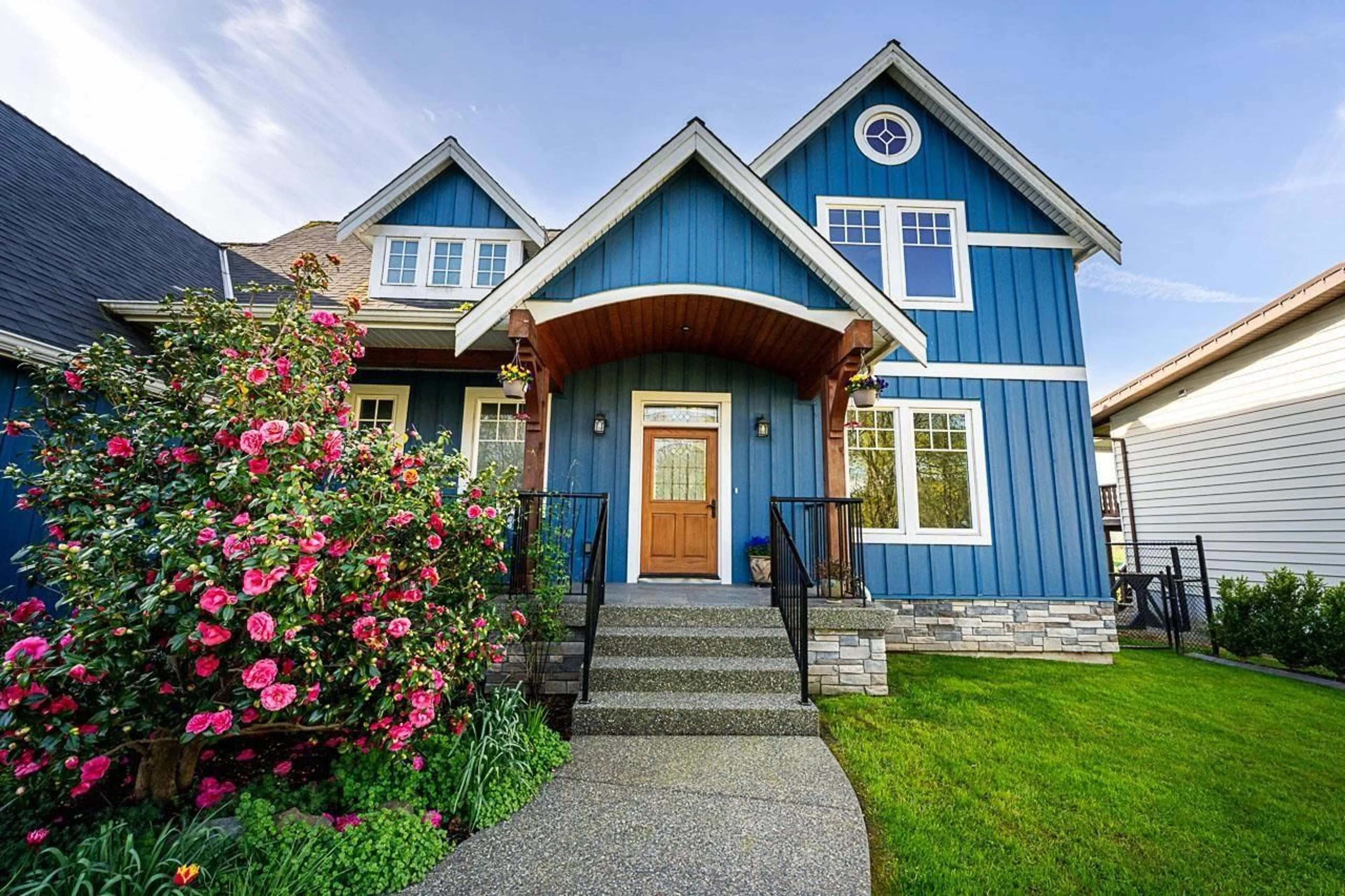 Home with vinyl exterior material, street for 7312 MARTIN ROAD, Agassiz British Columbia V0M1A2